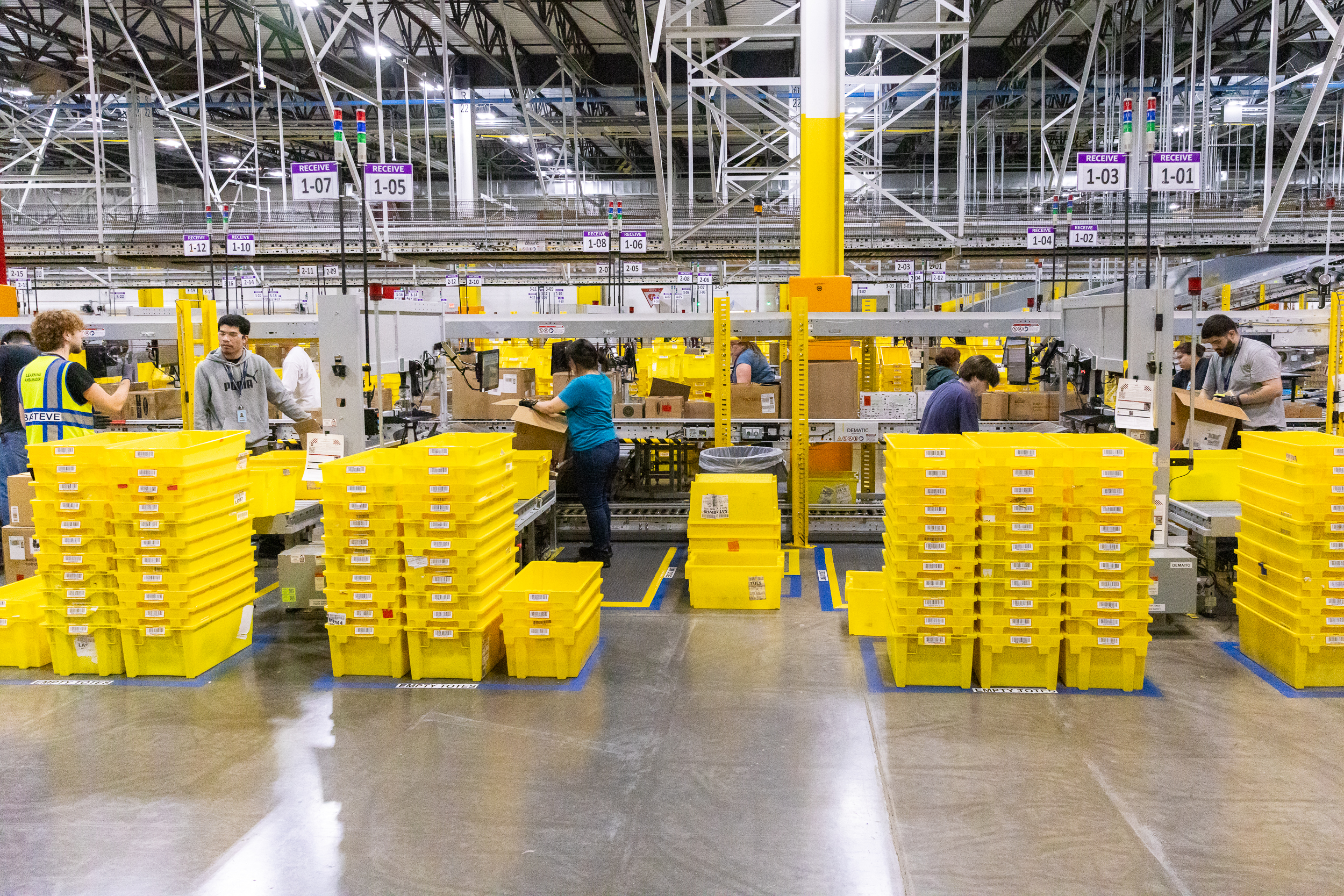 Amazon Fulfillment Center in Woodburn - oregonlive.com