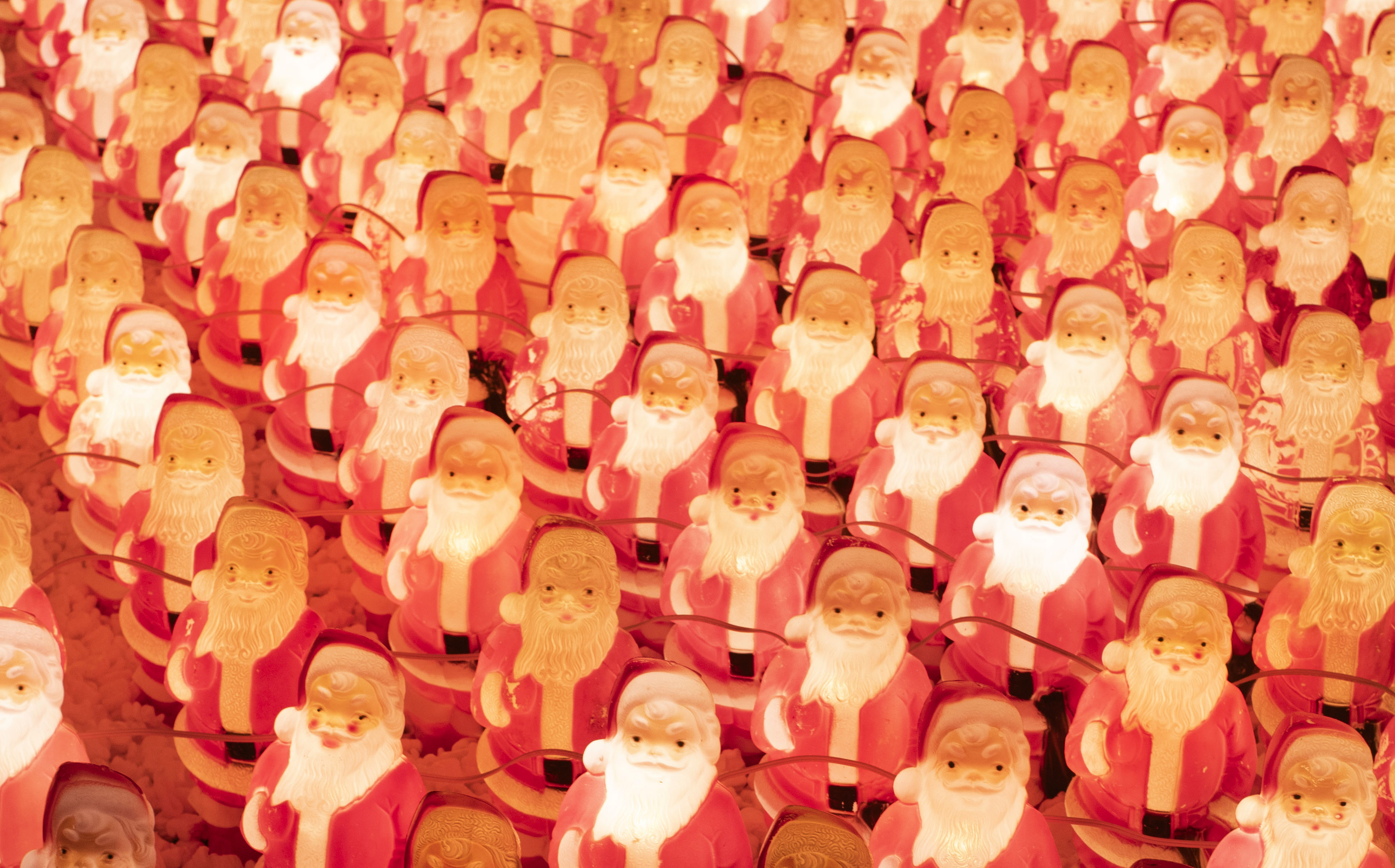 2024 Santa Clones illuminate Portland - oregonlive.com