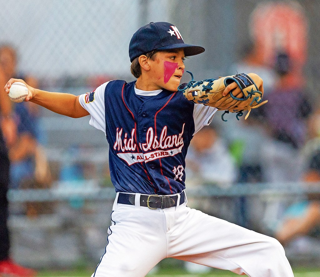 LL All-Star baseball: Mid-Island's new uniforms were prominently displayed  during District 24 title run 