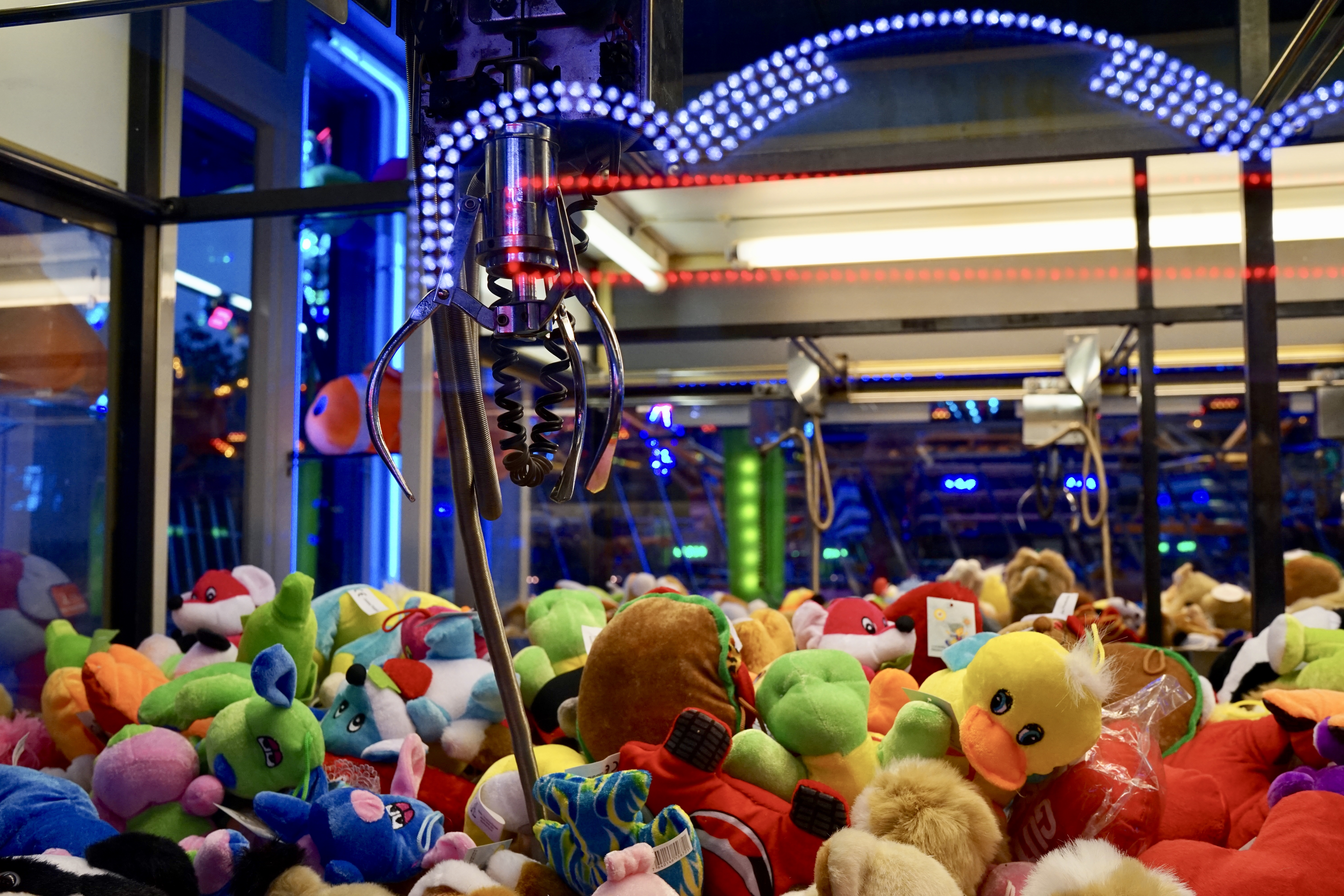 claw machine inside