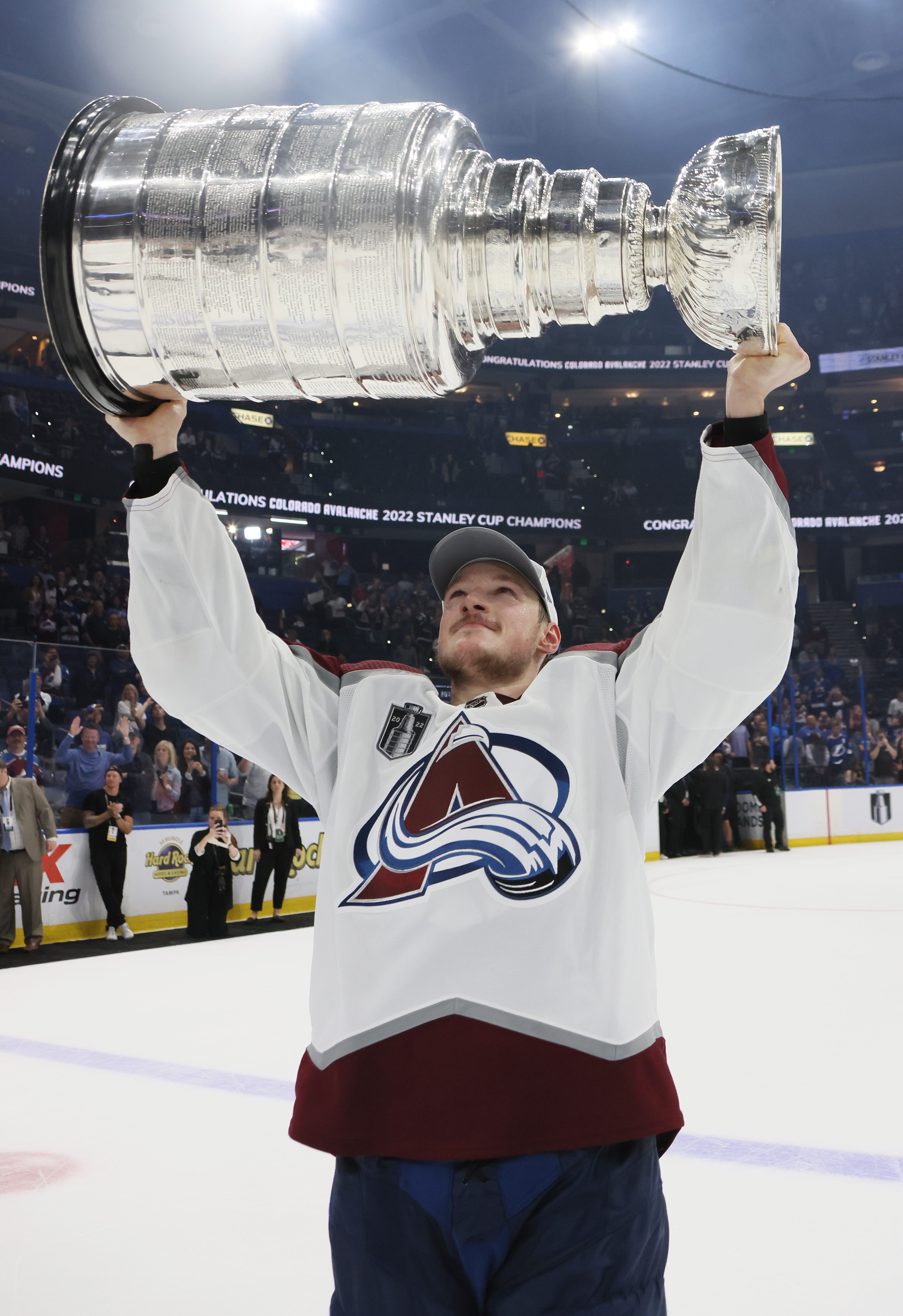 Conn Smythe Trophy winner: Avalanche D Cale Makar wins 2022 NHL