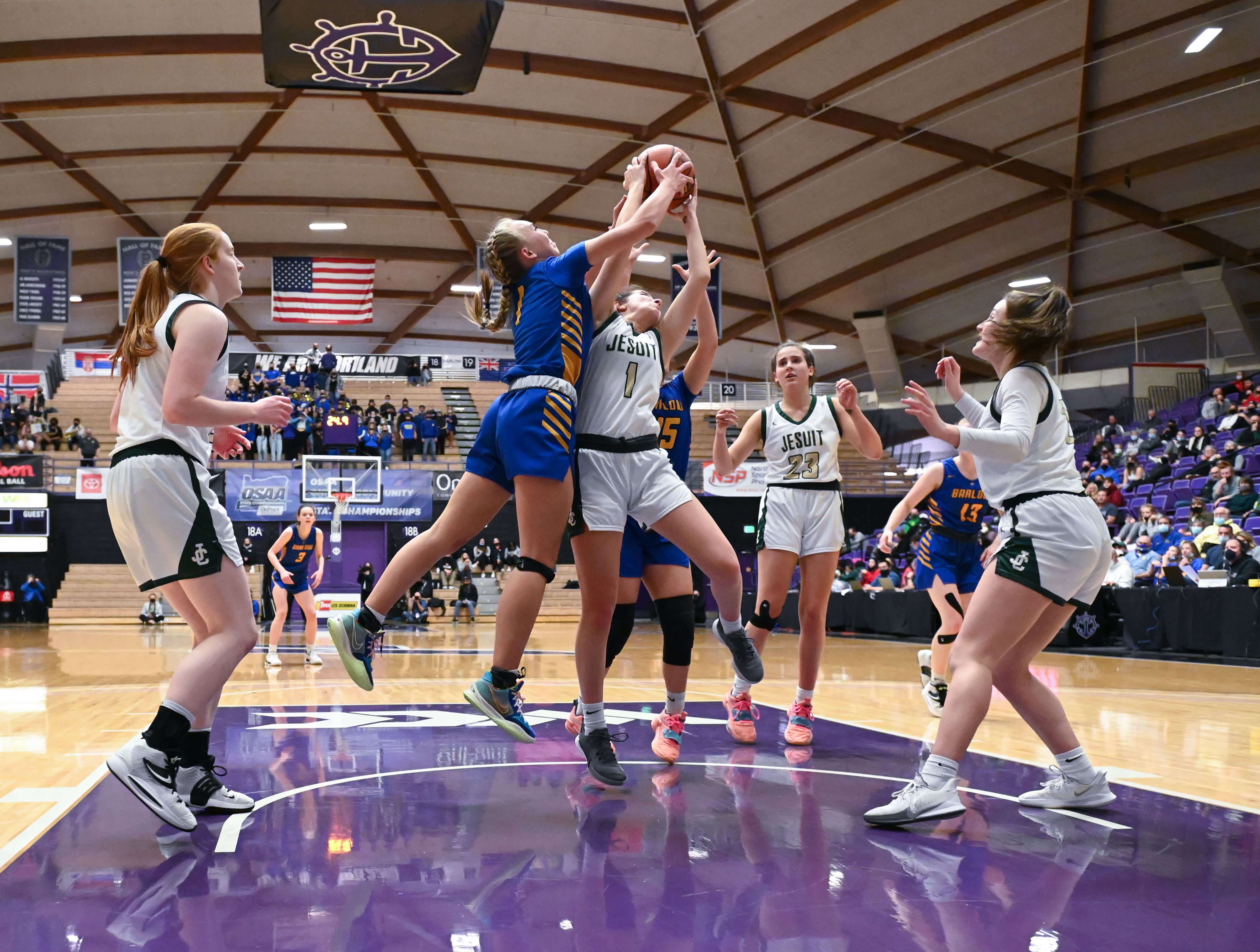 OSAA 6A girls basketball: Jesuit vs Barlow 