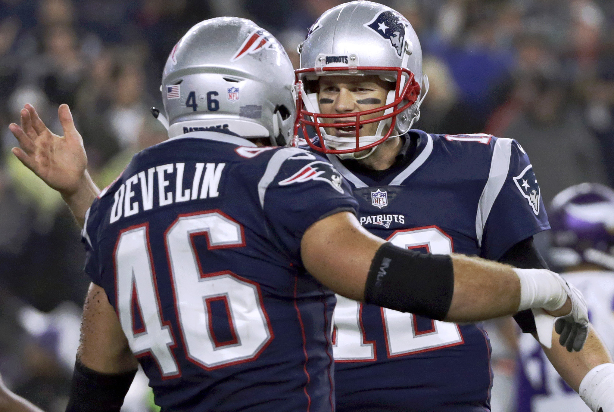 Patriots re-sign fullback James Develin - The Boston Globe