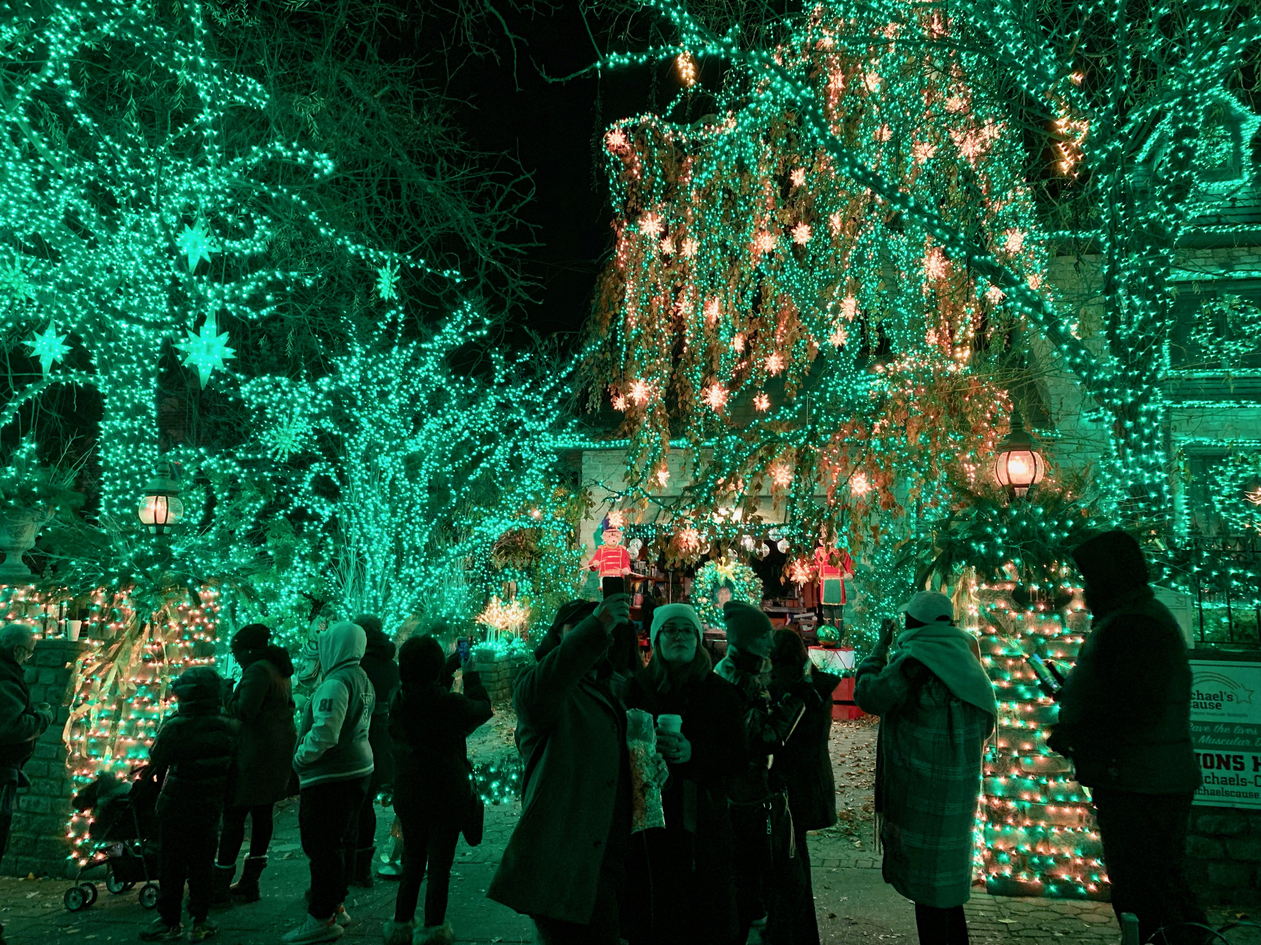 12+ Dyker Heights Christmas Lights 2022 Background