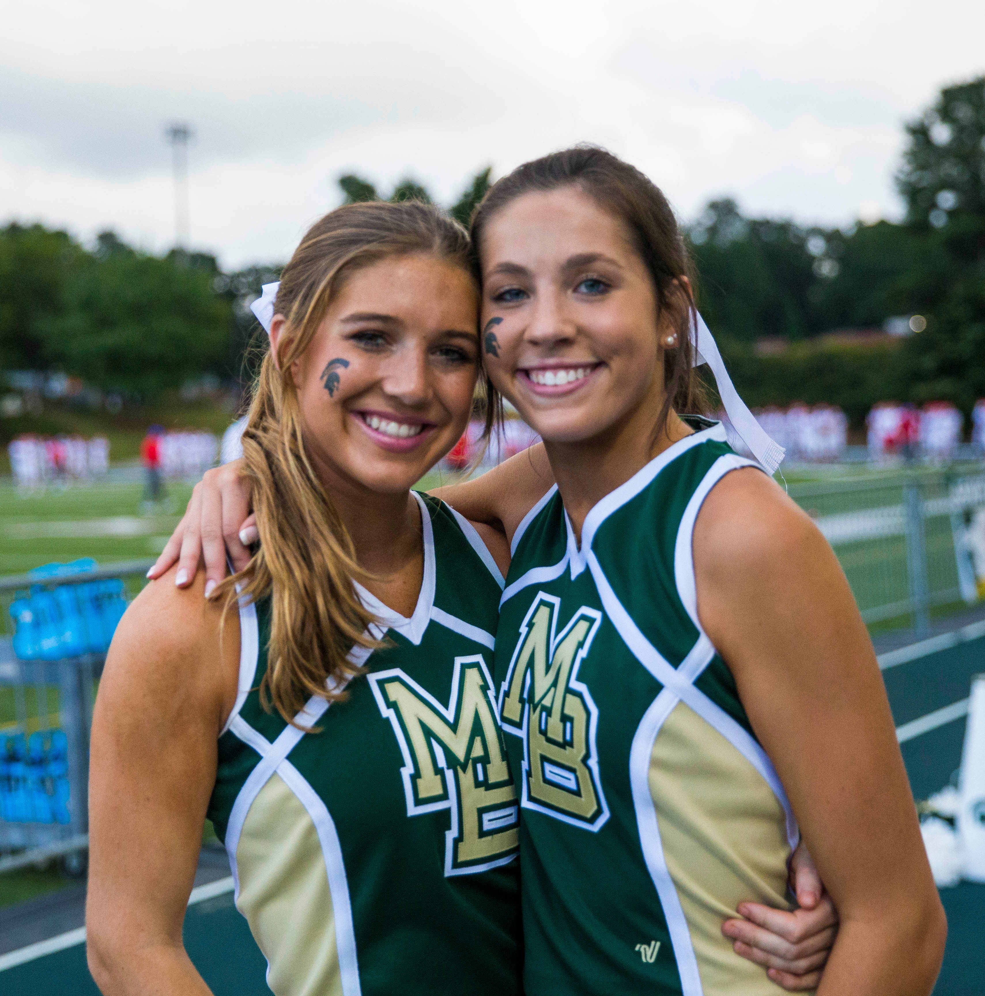 Vestavia Hills at Mountain Brook High School Football - al.com