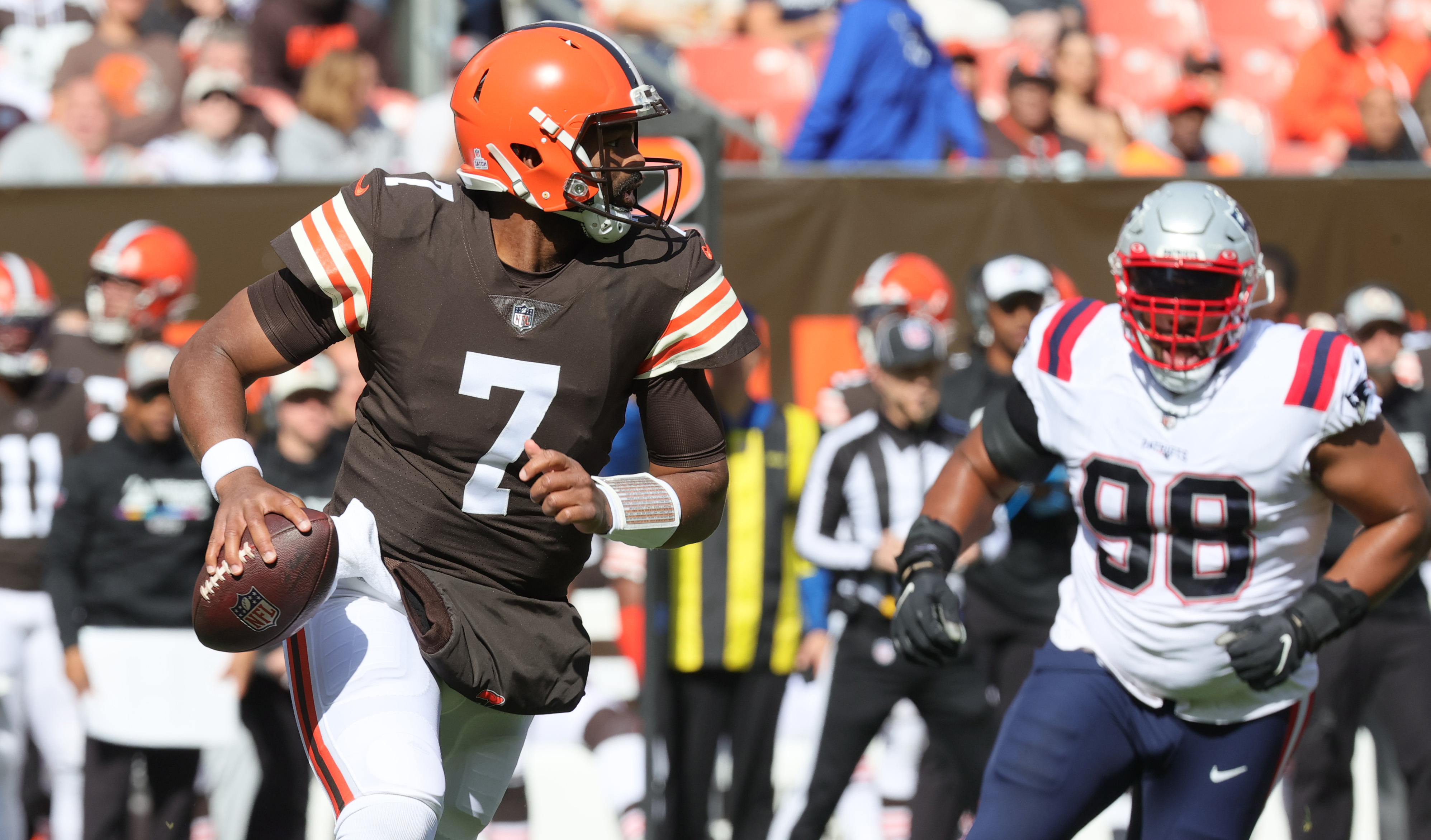 Cleveland Browns quarterback Jacoby Brissett vs. New England Patriots,  October 16, 2022 