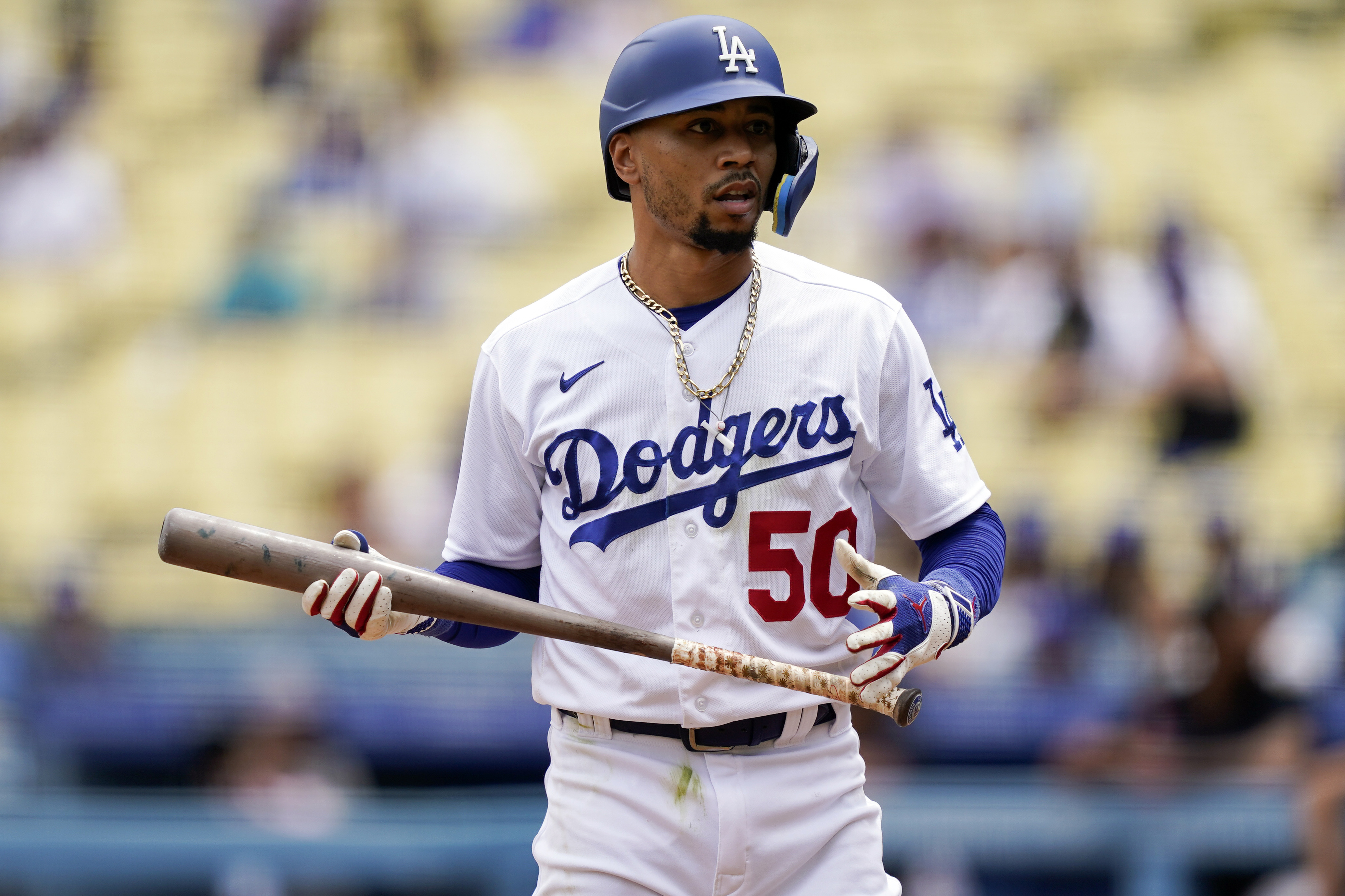 Dodgers' Mookie Betts Gets Perfect 300 Game in Bowling - Sports