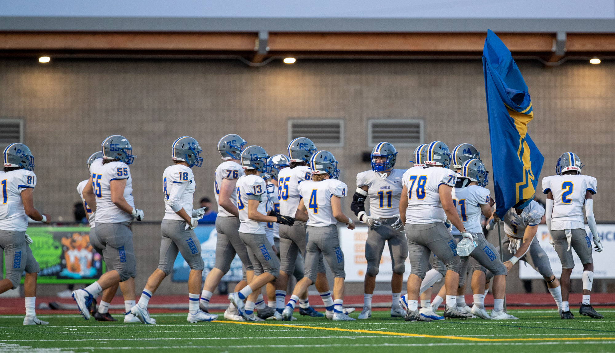 Oregon high school football Newberg Tigers at Sherwood Bowmen