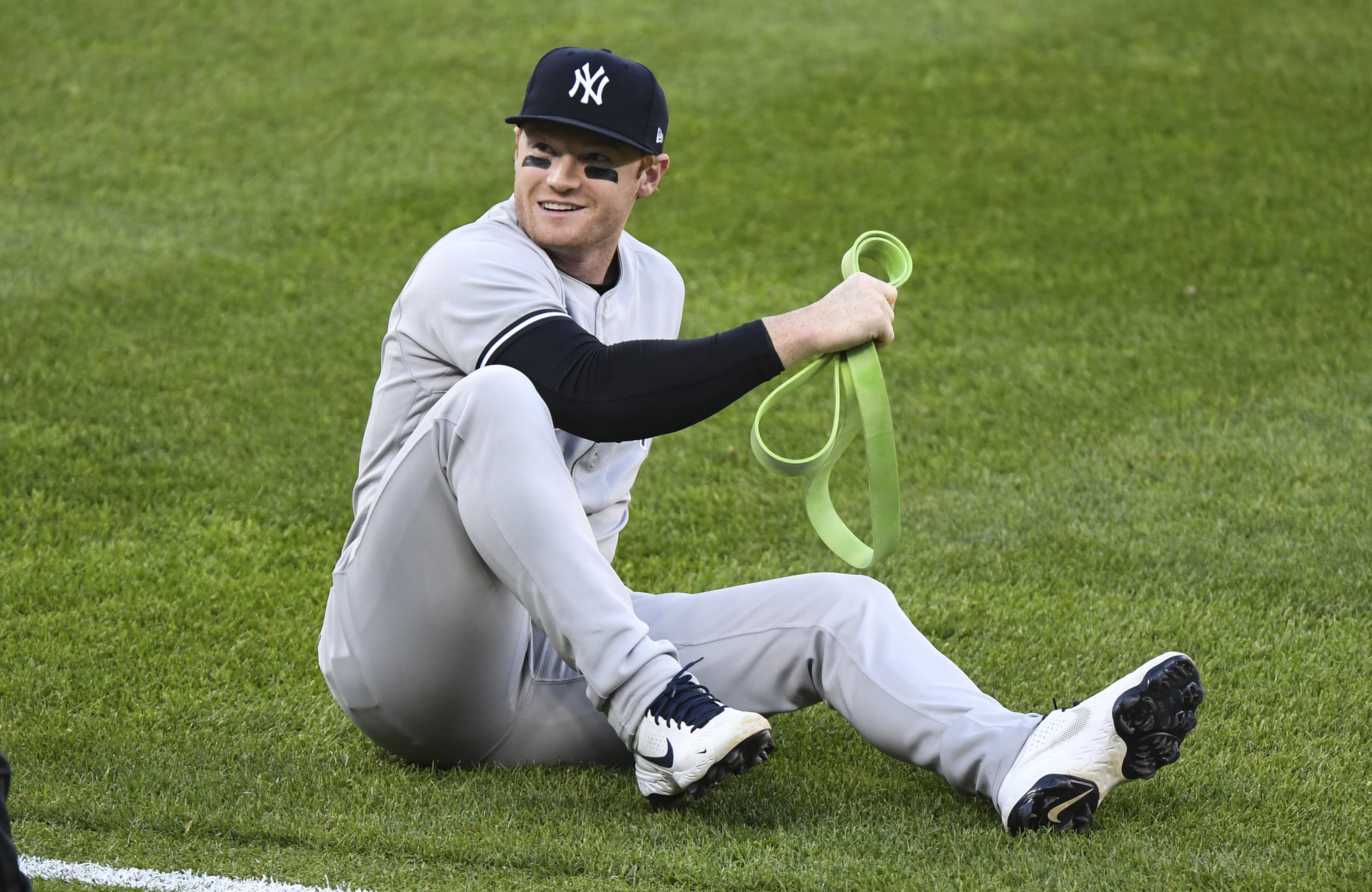 New York Yankees win, but deal with Clint Frazier injury scare