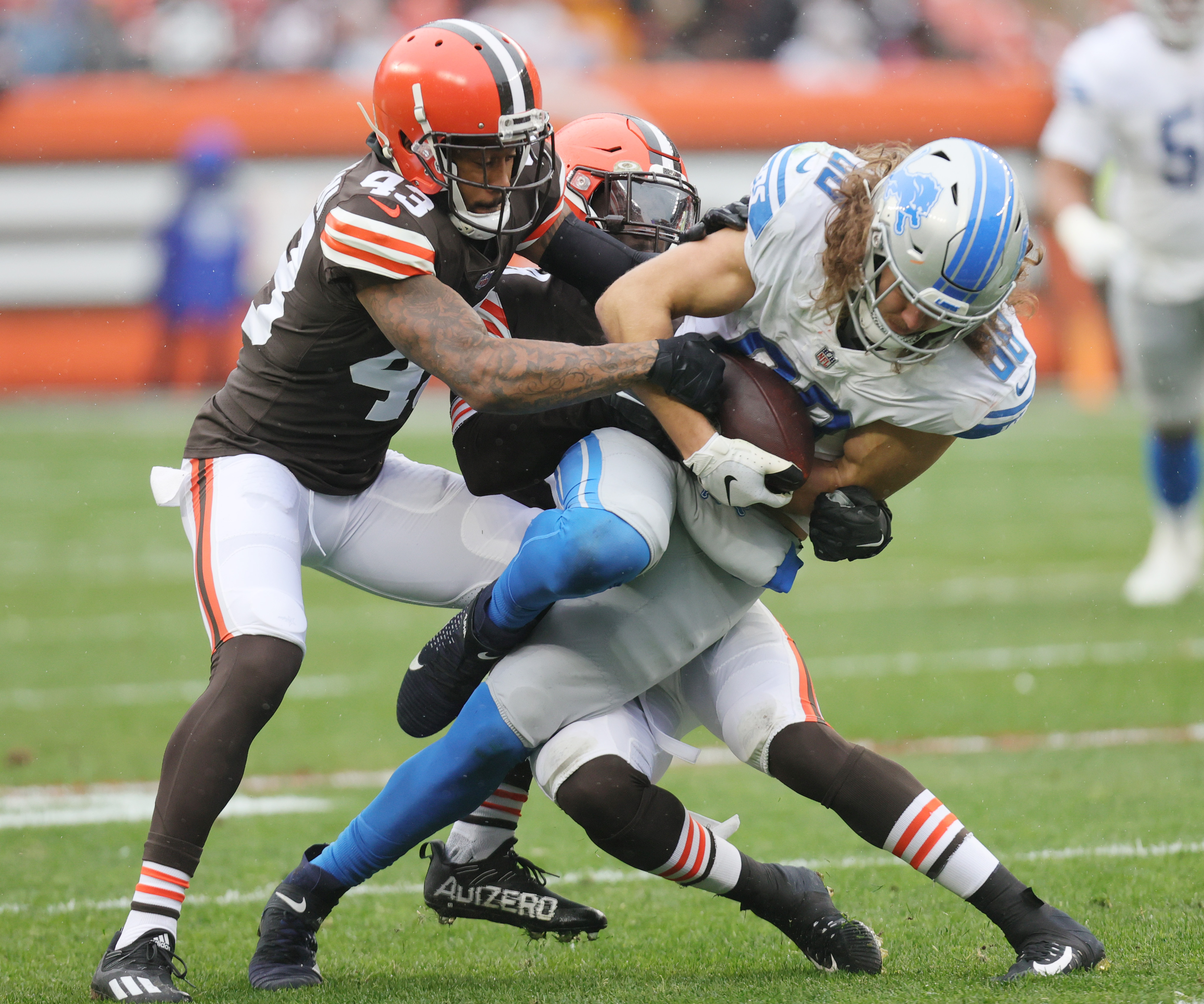 Cleveland Browns free safety John Johnson (43) celebrates with