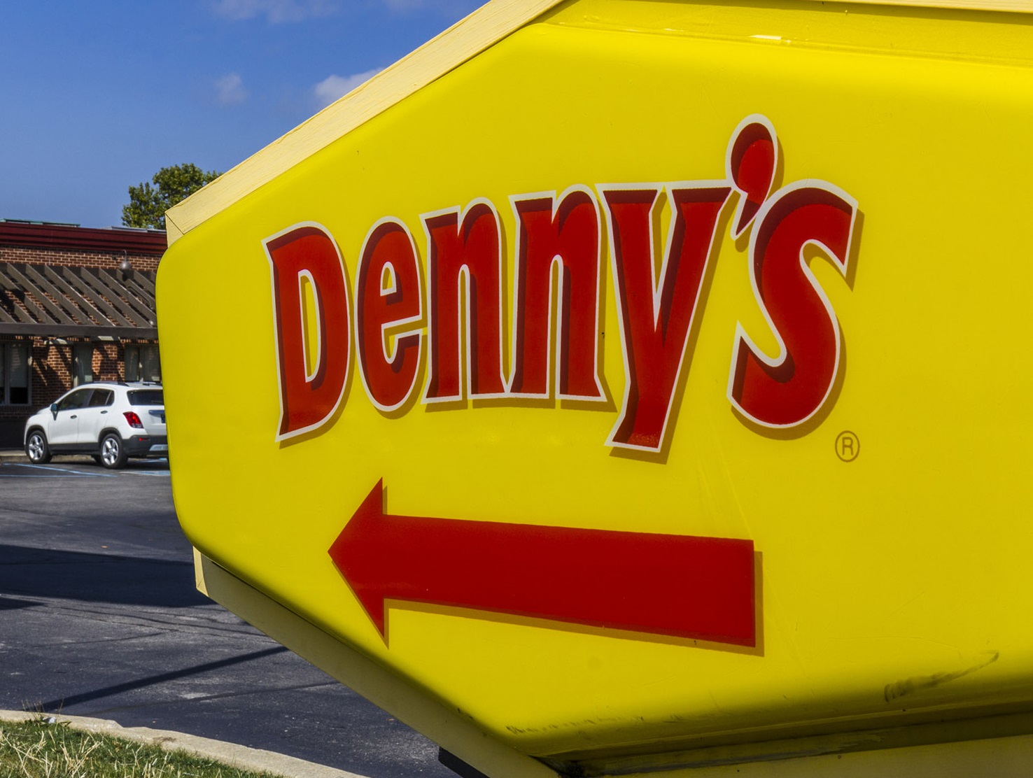 Denny's - Closed (Now Closed) - 17550 Collins Ave