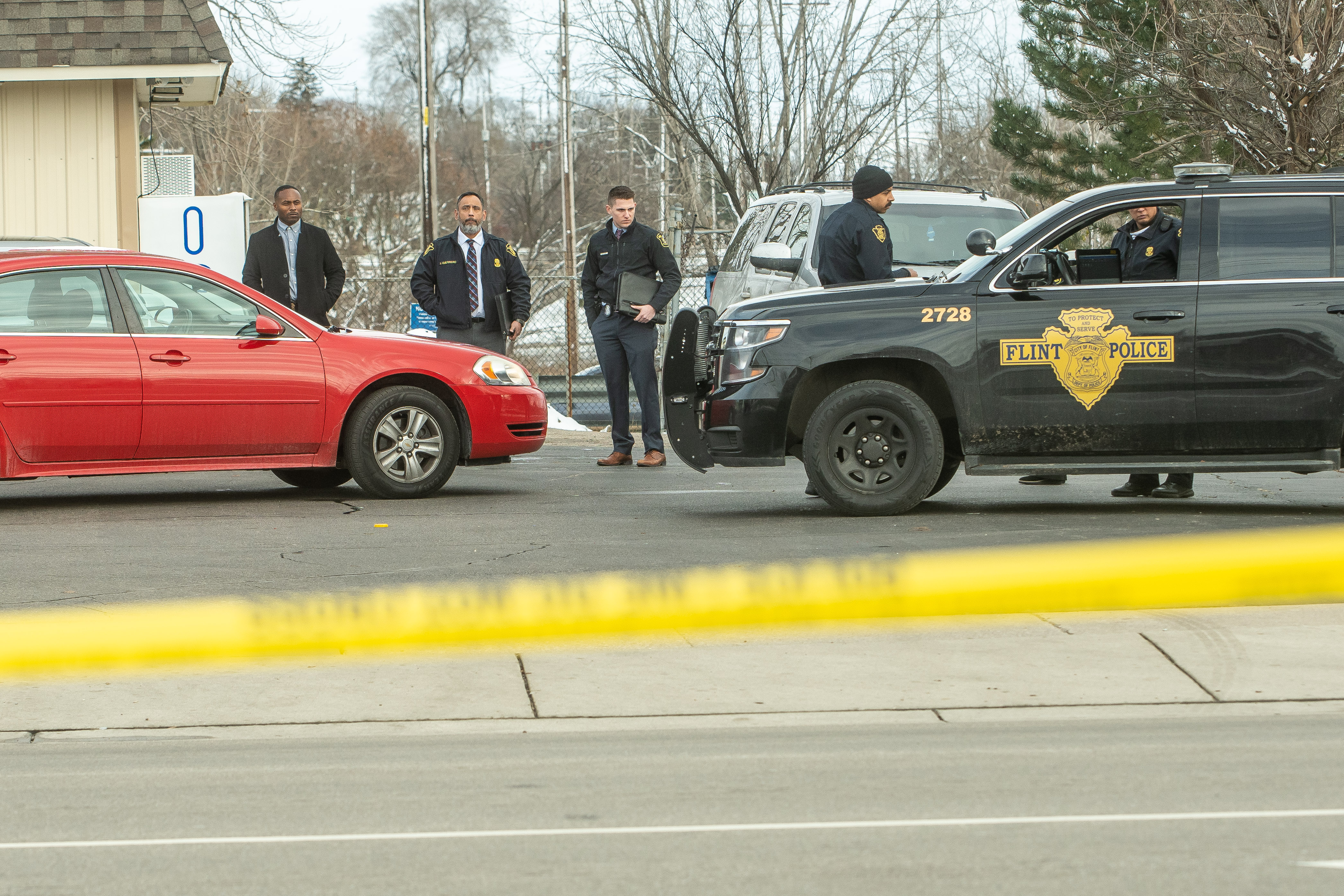 Police investigate shooting at Hemphill Road and Saginaw Street ...