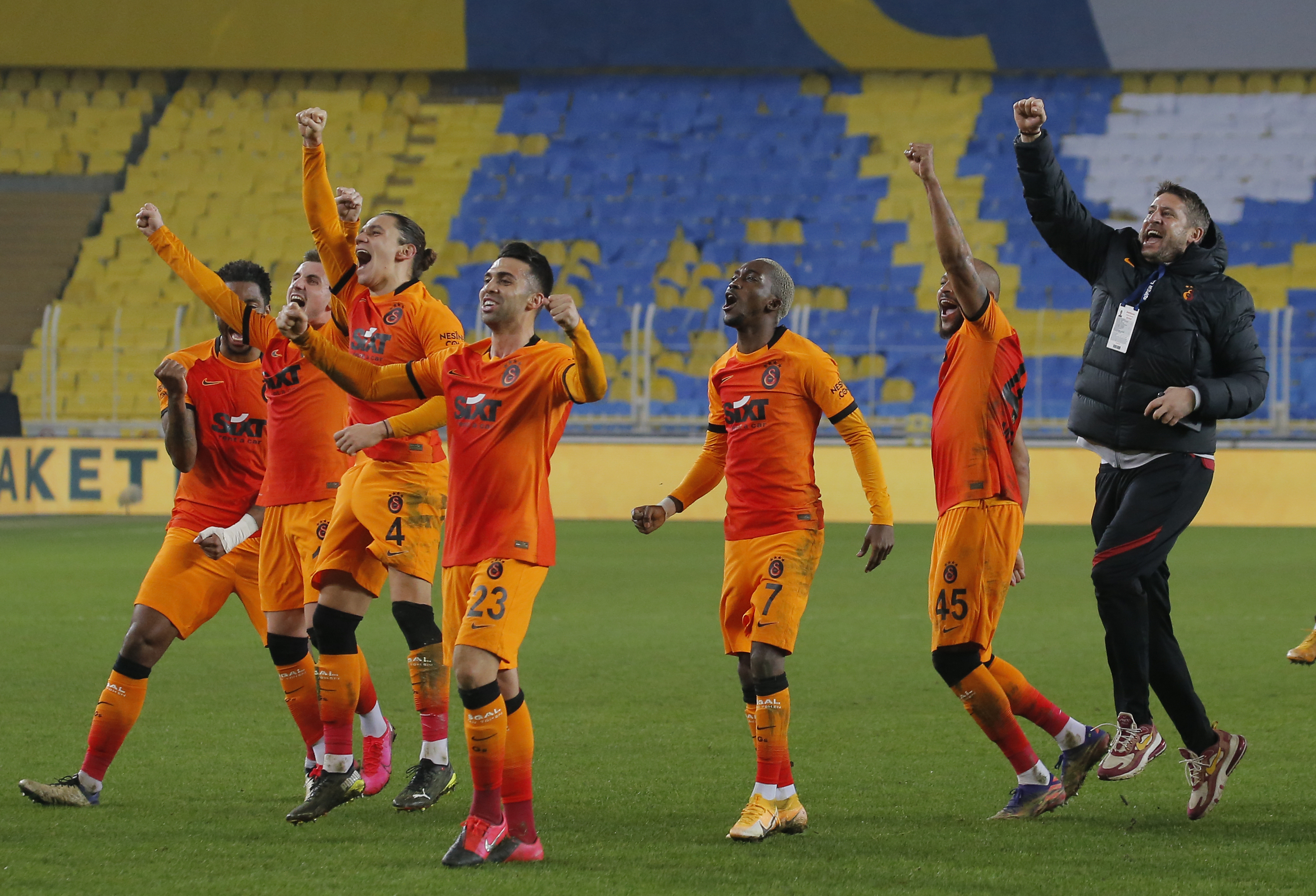 Galatasaray vs. Besiktas FREE LIVE STREAM (5/8/21): Watch Turkey Super Lig  online