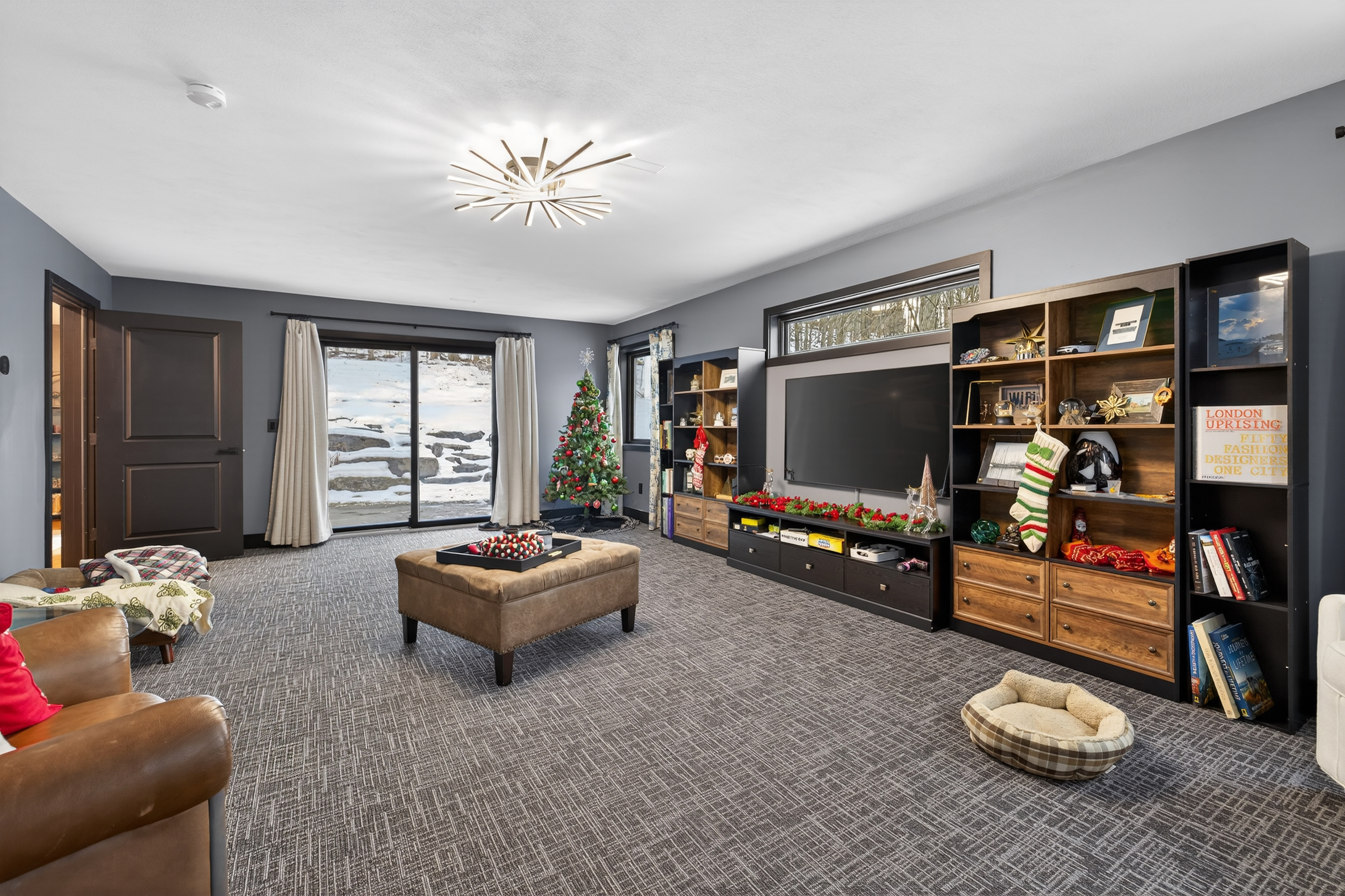 - Christina Cianciosi grew up admiring the house at 101 Alton Street in Syracuse which borders Bellevue Country Club. In 2022, she bought the unique home and gave it an extensive renovation. This first floor living room is the largest free-standing room in the house. It could be used as an office. Courtesy of Kyle Fedrizzi, owner of kfotography315, LLC.