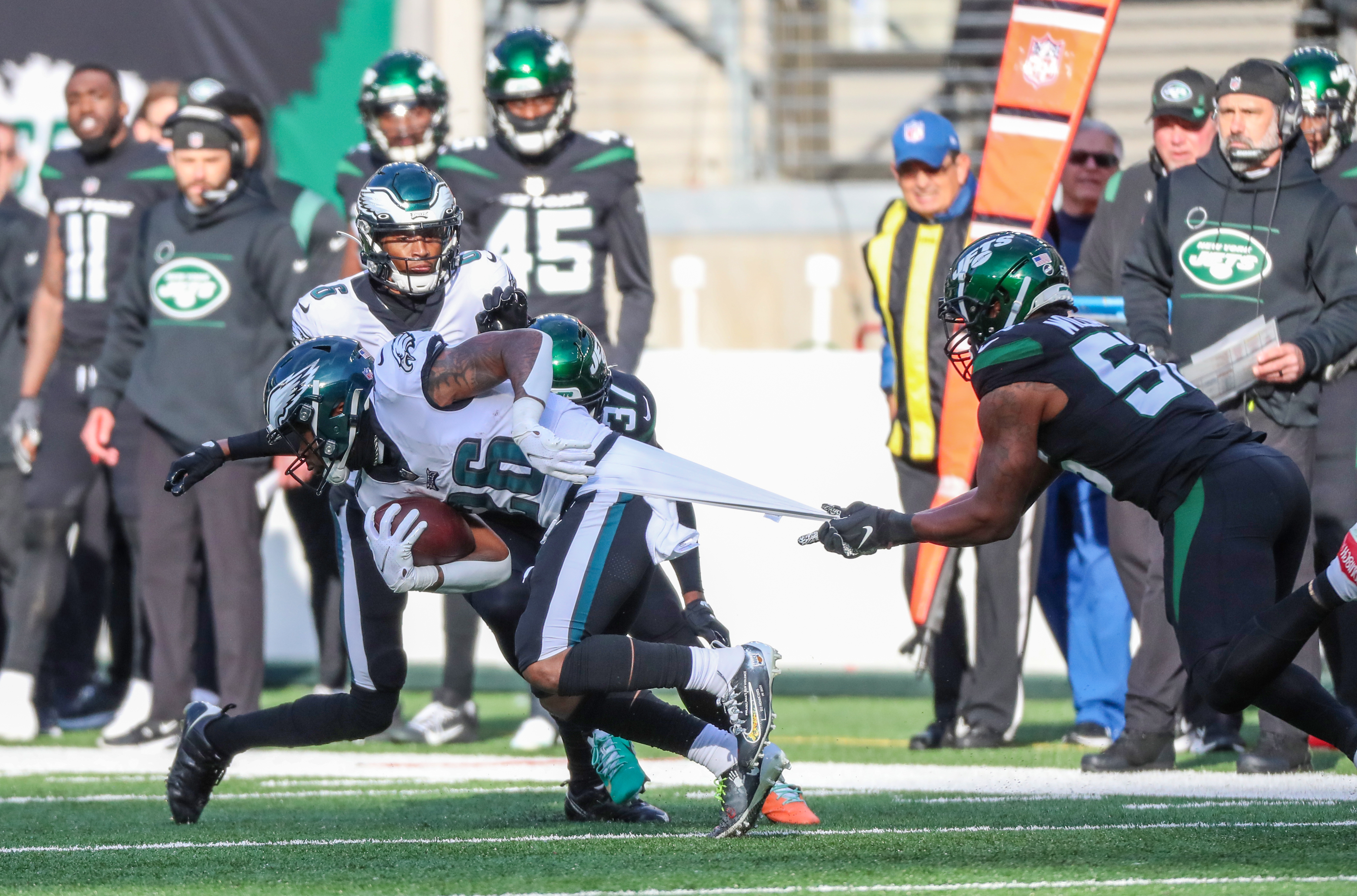 Gardner Minshew Looked Like 'Top Gun' Extra Before First Eagles Start