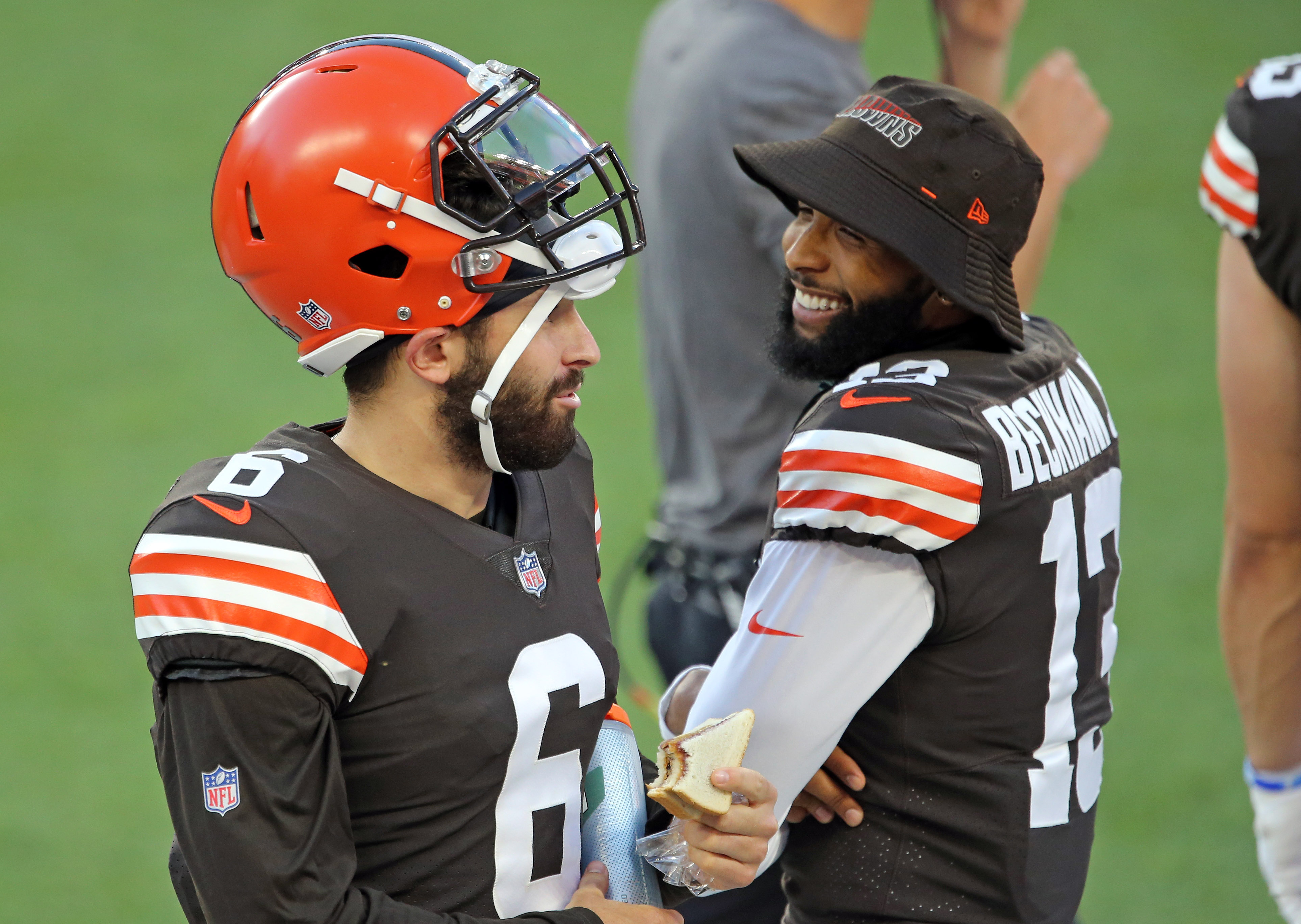 Kareem Hunt's contract, Odell Beckham's attitude, who calls plays? Terry's  Talkin' Browns 