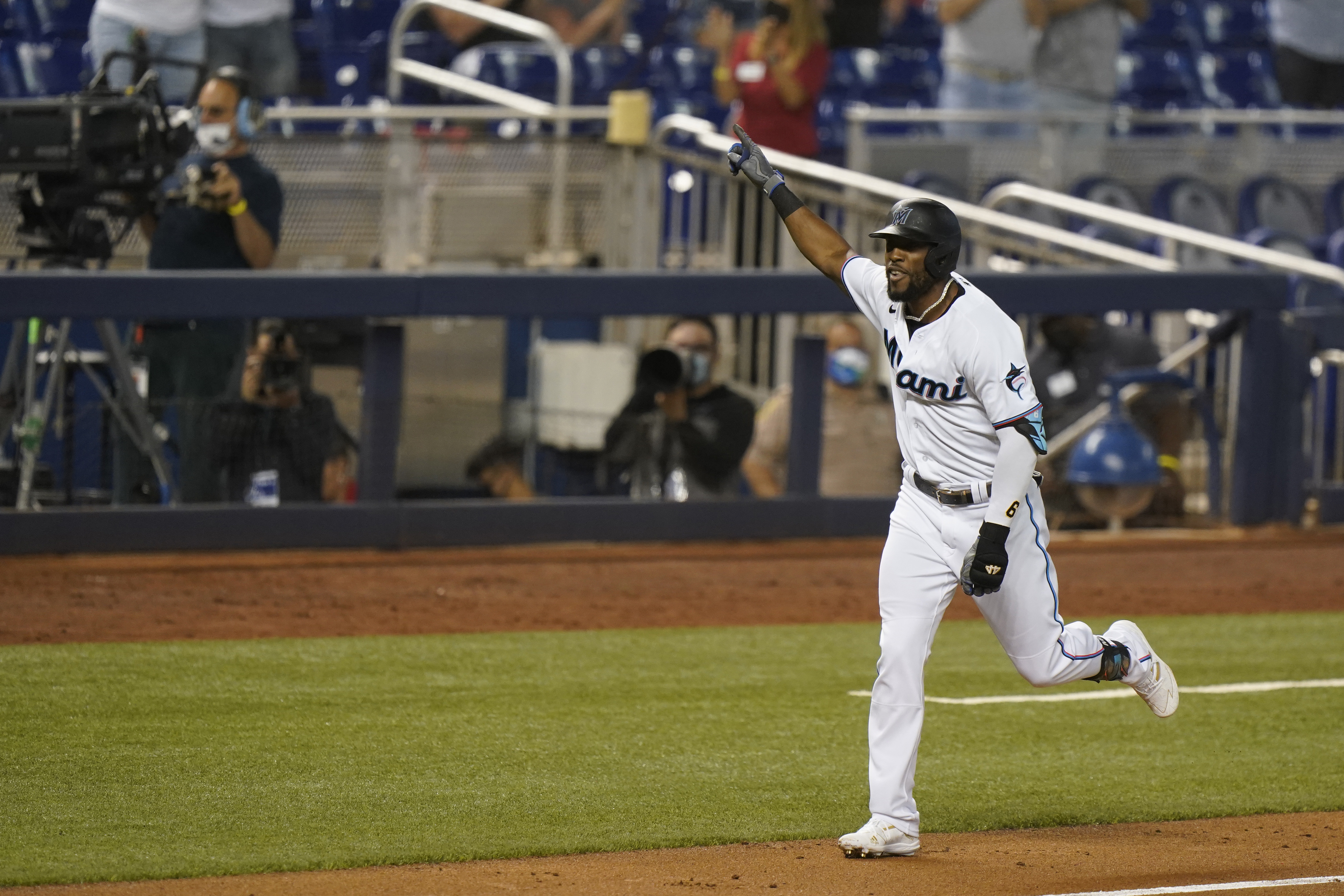 MLB Trade Rumors: Marlins' Starling Marte Targeted by Yankees