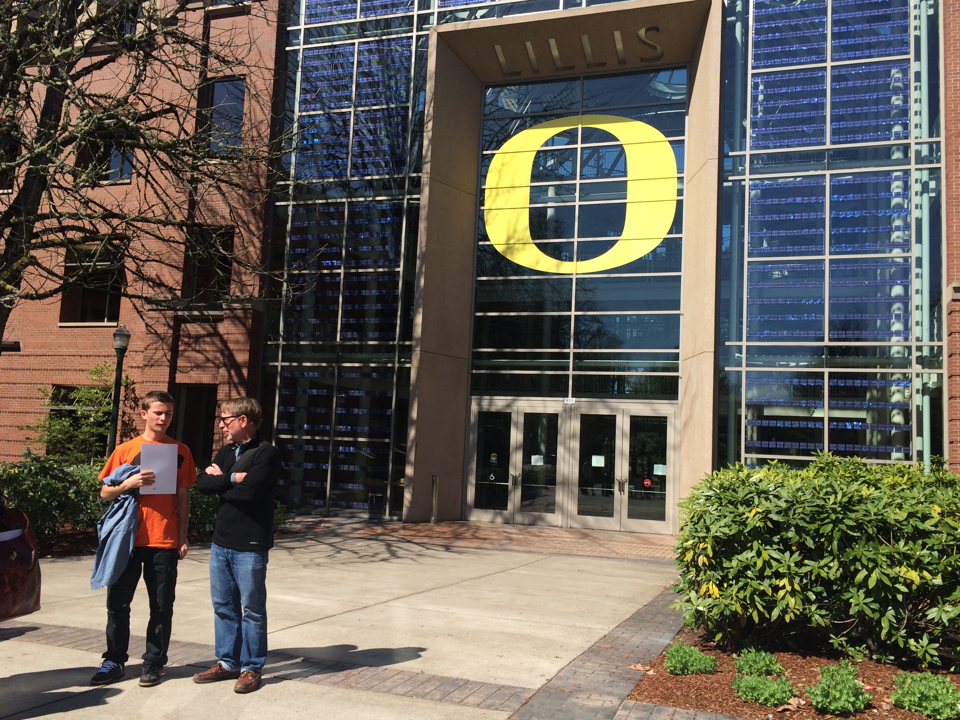 University Of Oregon Will Require Students Living In Residence Halls To Be Tested For Covid 19 Upon Arrival At Least Once More In Fall Oregonlive Com