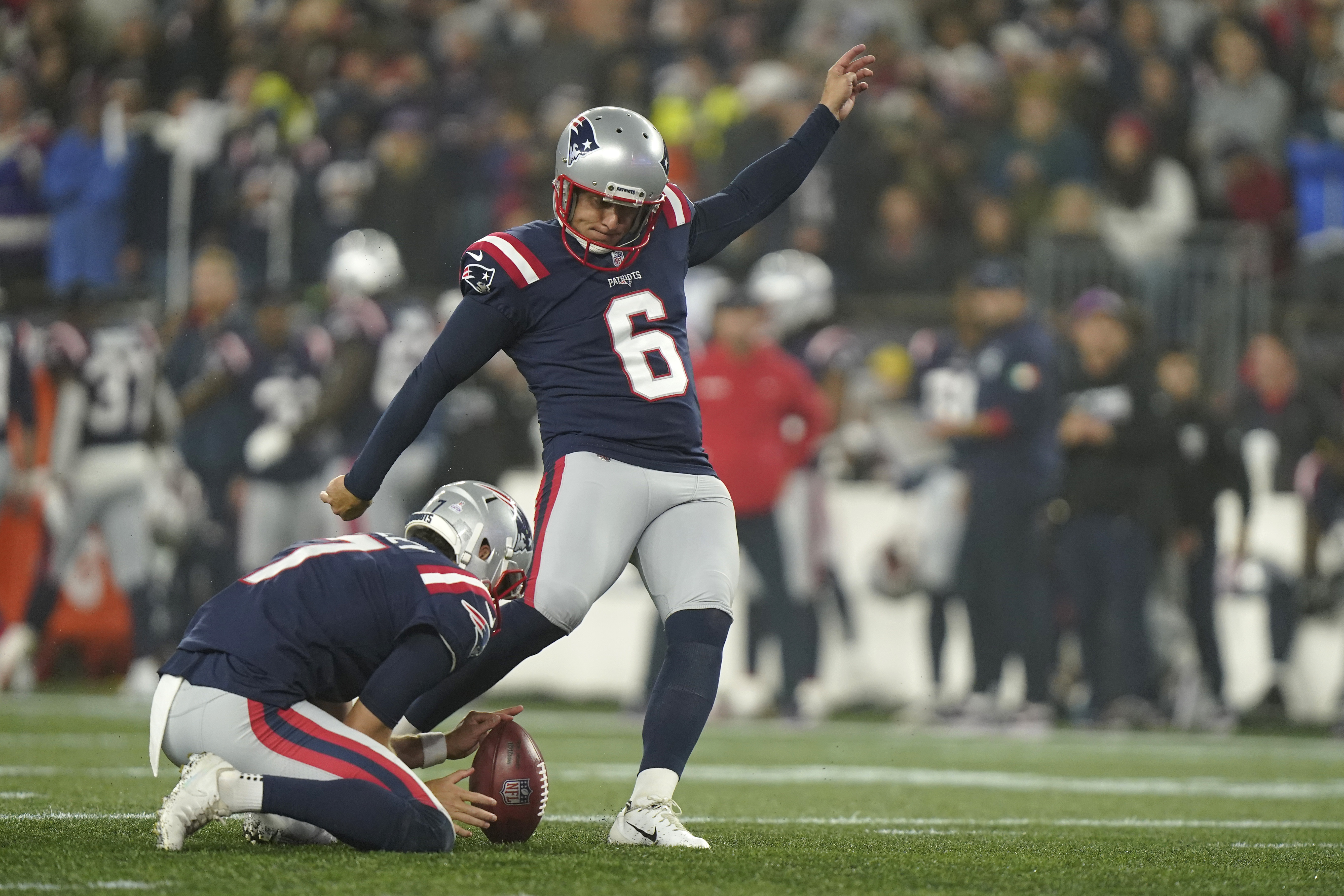 Rhamondre Stevenson player props odds, tips and betting trends for Week 7, Patriots vs. Bears