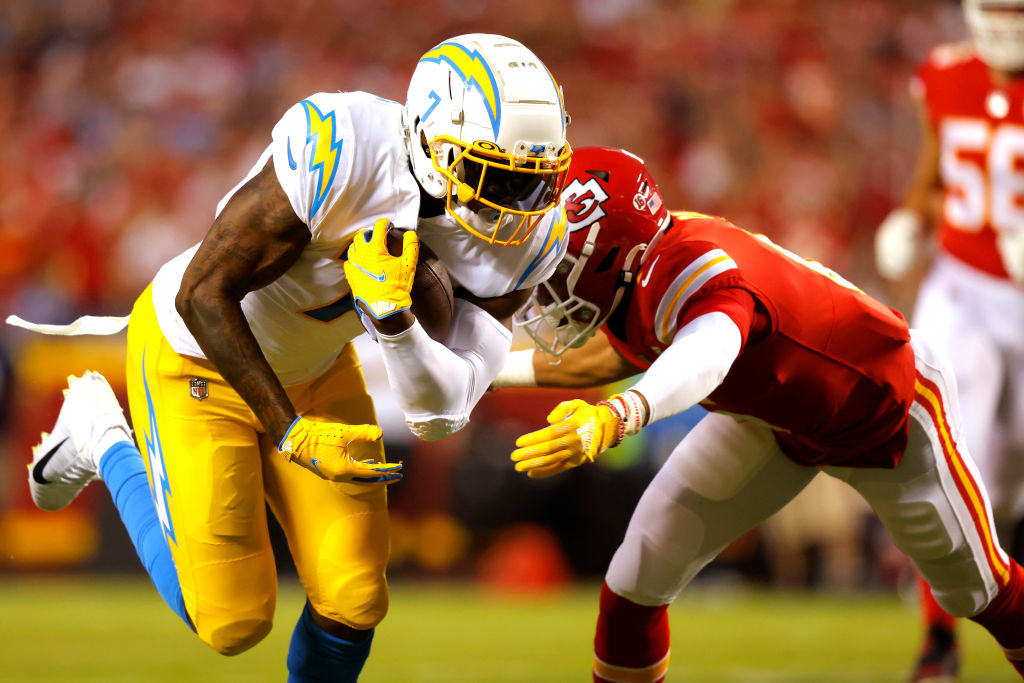 NFL Thursday night: Chiefs slip past Chargers 