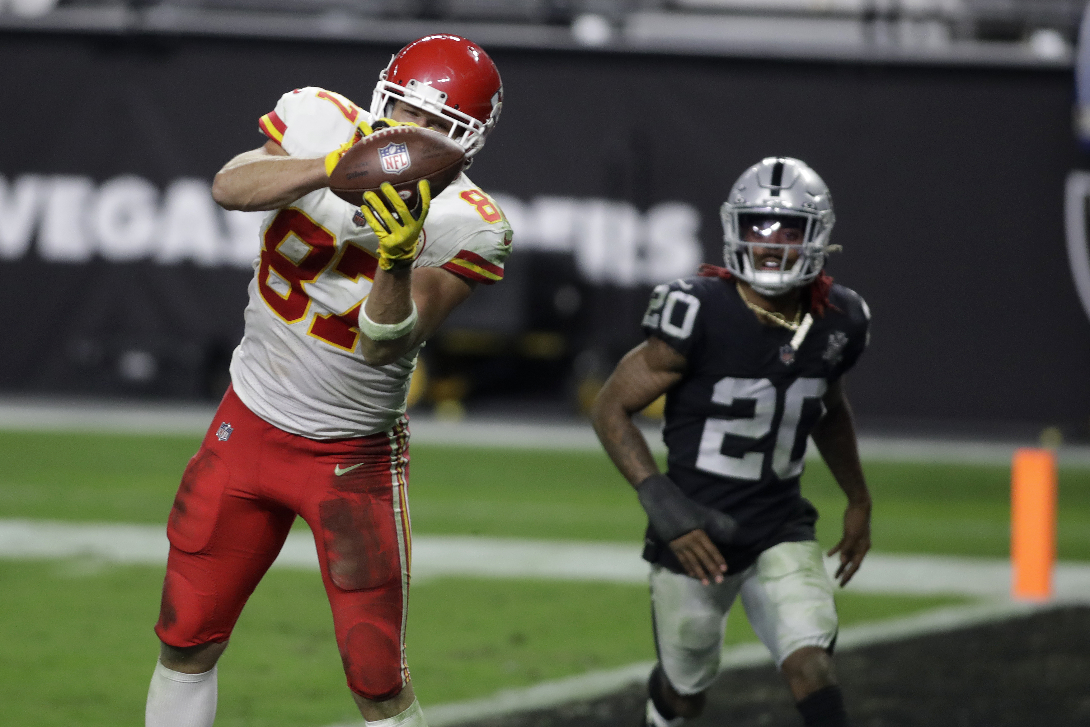 Kansas City rallies to defeat the Las Vegas Raiders in a thriller: Recap,  score, stats and more 