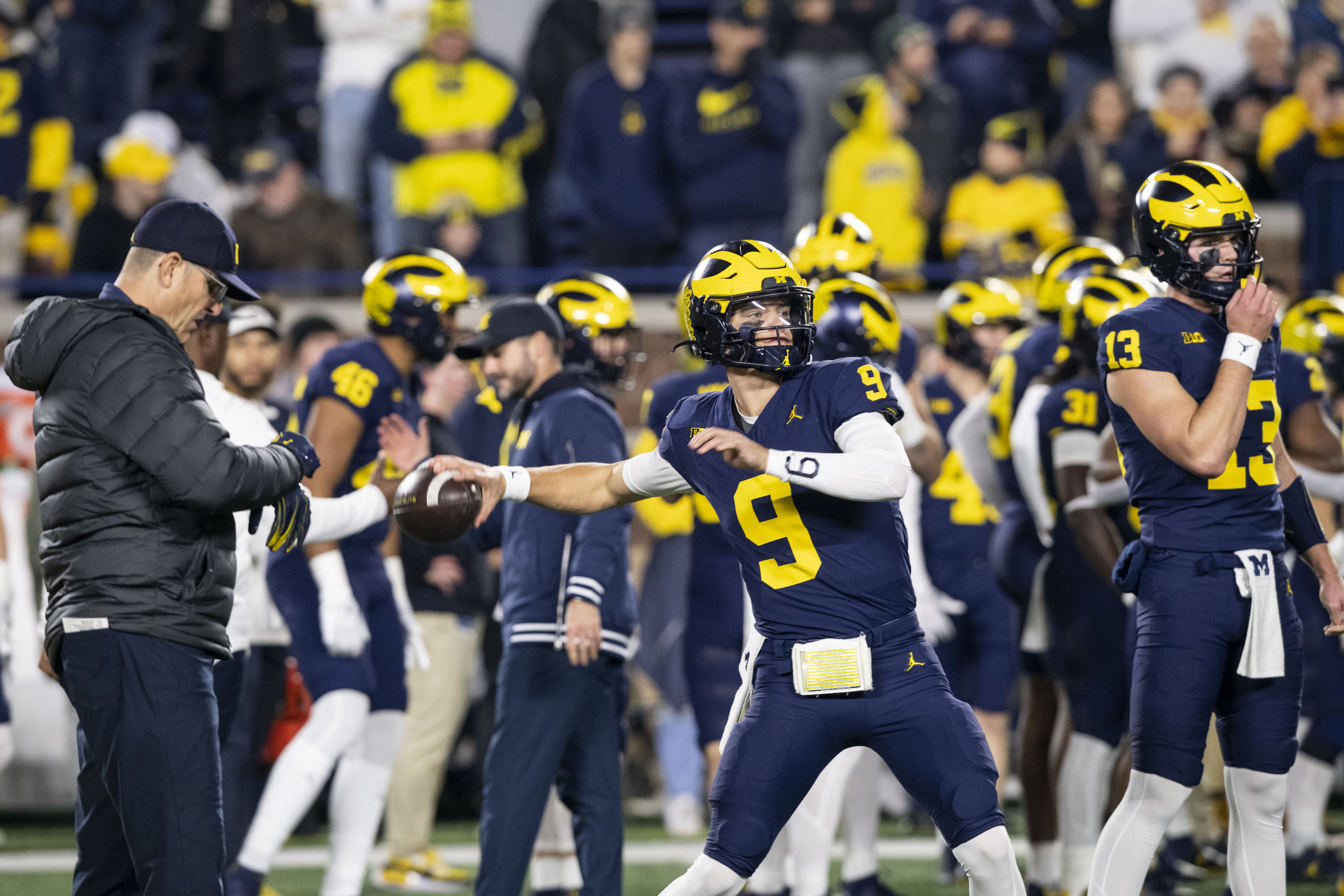 Michigan football 2025 streaming live free