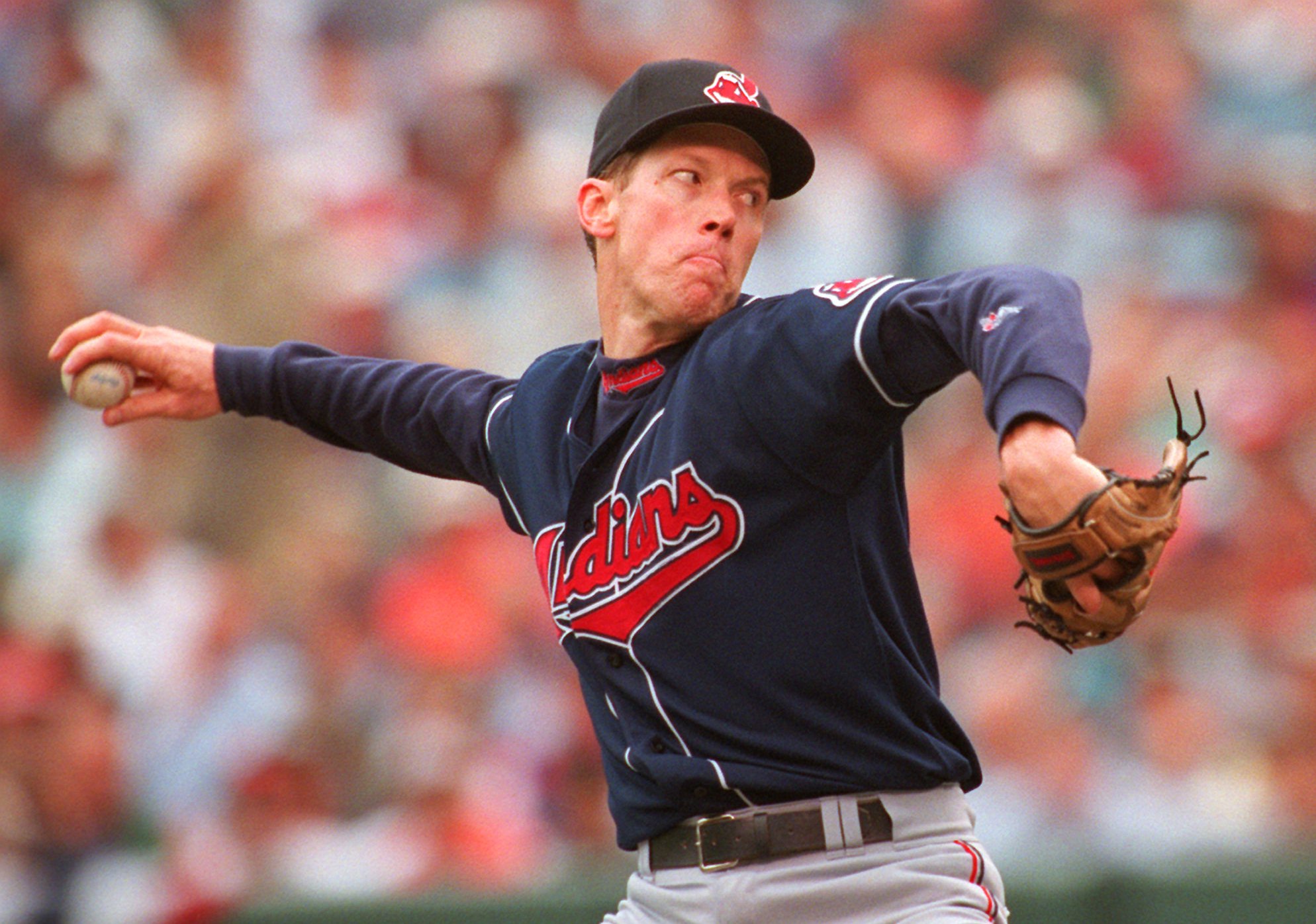 orel hershiser rare baseball card bounty Now that has to be the biggest bounty for a card I've seen. Who wants a  free hotel stay and a dodgers ticket ? , -, -, -, -#OrelHershiser  #ToppsBaseball #HershiserBounty #ToppsChrome #DodgersLegend