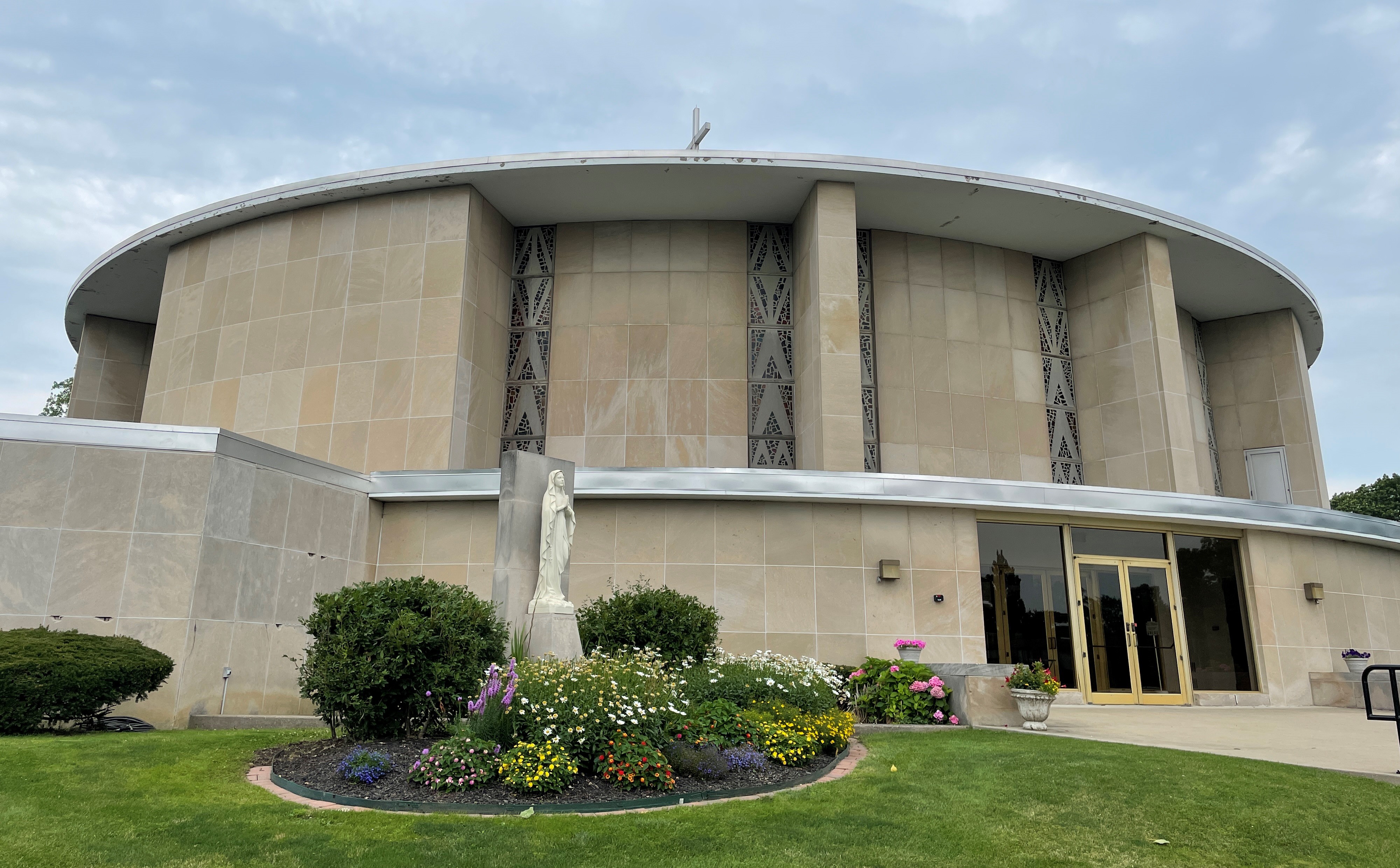 【美品】church's DIPL.OMAT 173 St. Thomas More Parish begins 75th anniversary celebration: Sun