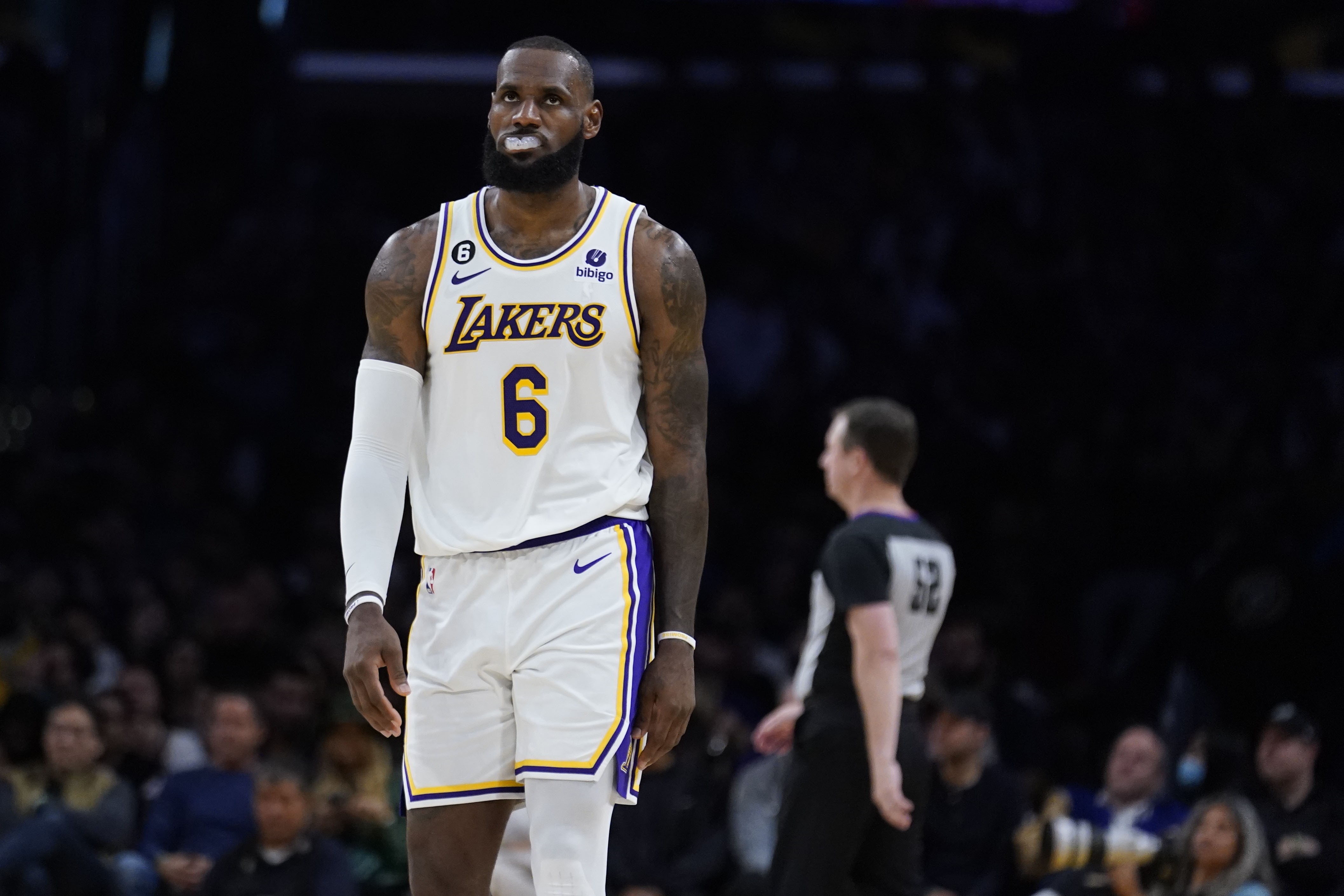 LeBron James Scores 46 in Cleveland Homecoming, Lakers Beat Cavs to Stay  Perfect on Road – NBC Los Angeles