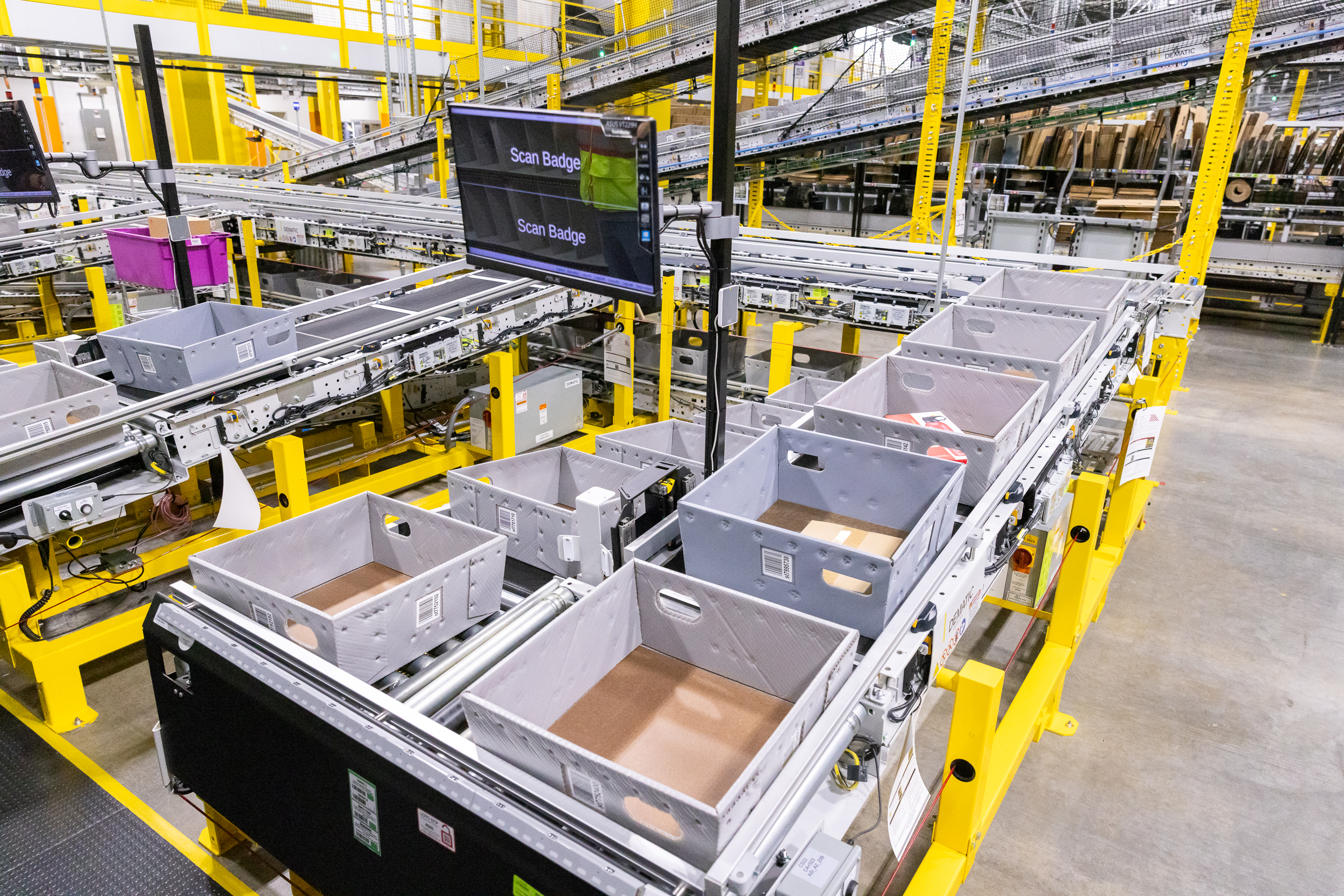 Amazon Fulfillment Center in Woodburn - oregonlive.com