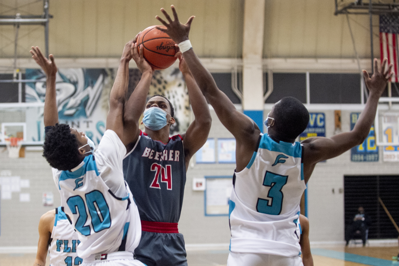 Beecher boys basketball defeats Flint 69-39 - mlive.com