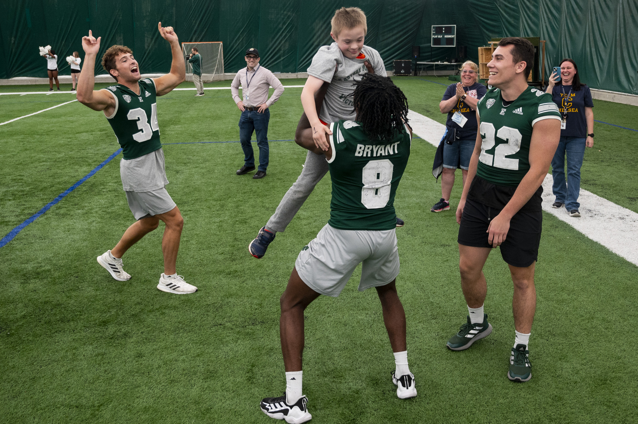 EMU Football Celebrates Bowl Victory With Ring Ceremony - Eastern Michigan  University Athletics