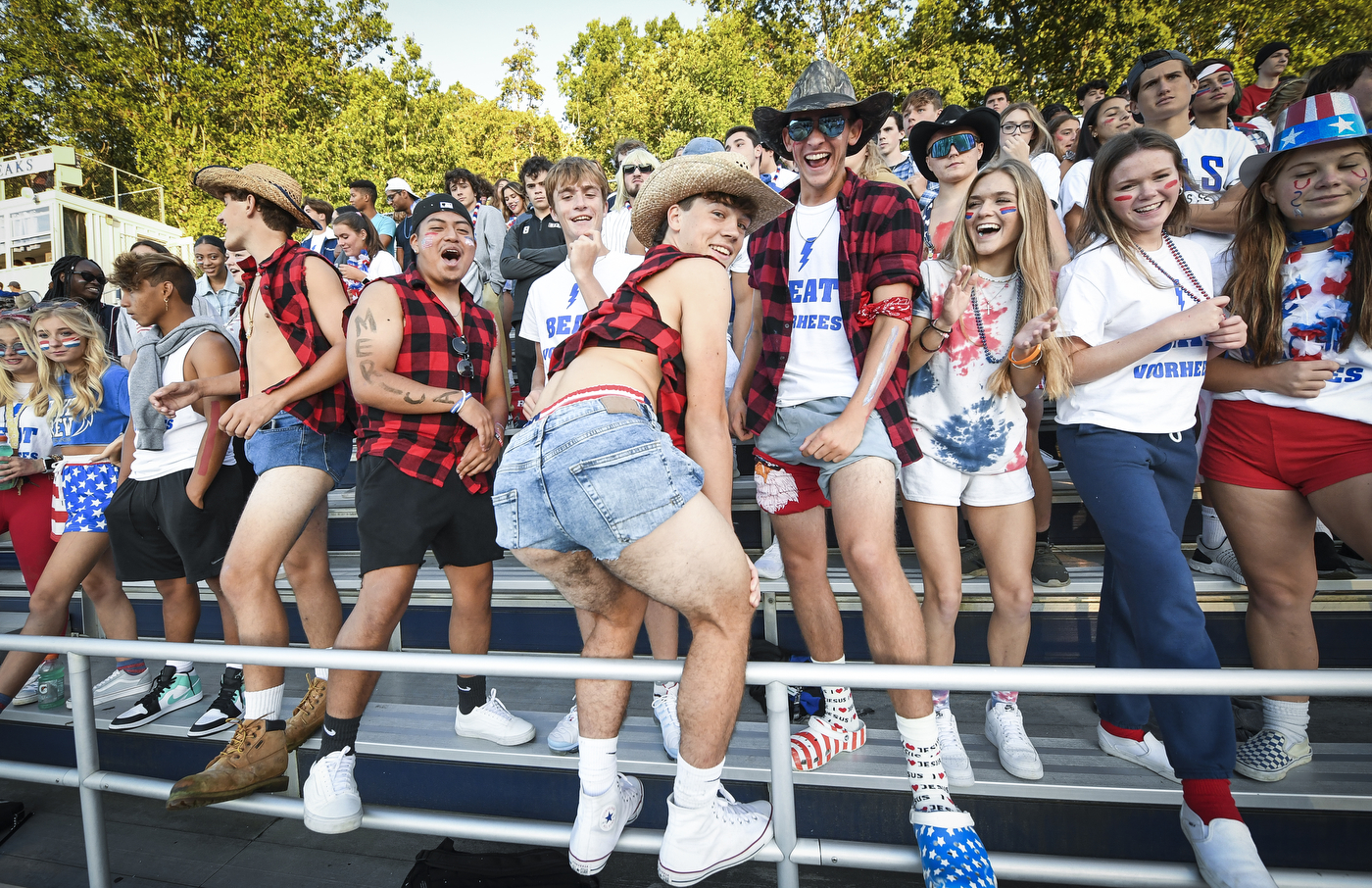 Warren Hills football maximizes Voorhees miscues in mercy-rule win -  lehighvalleylive.com