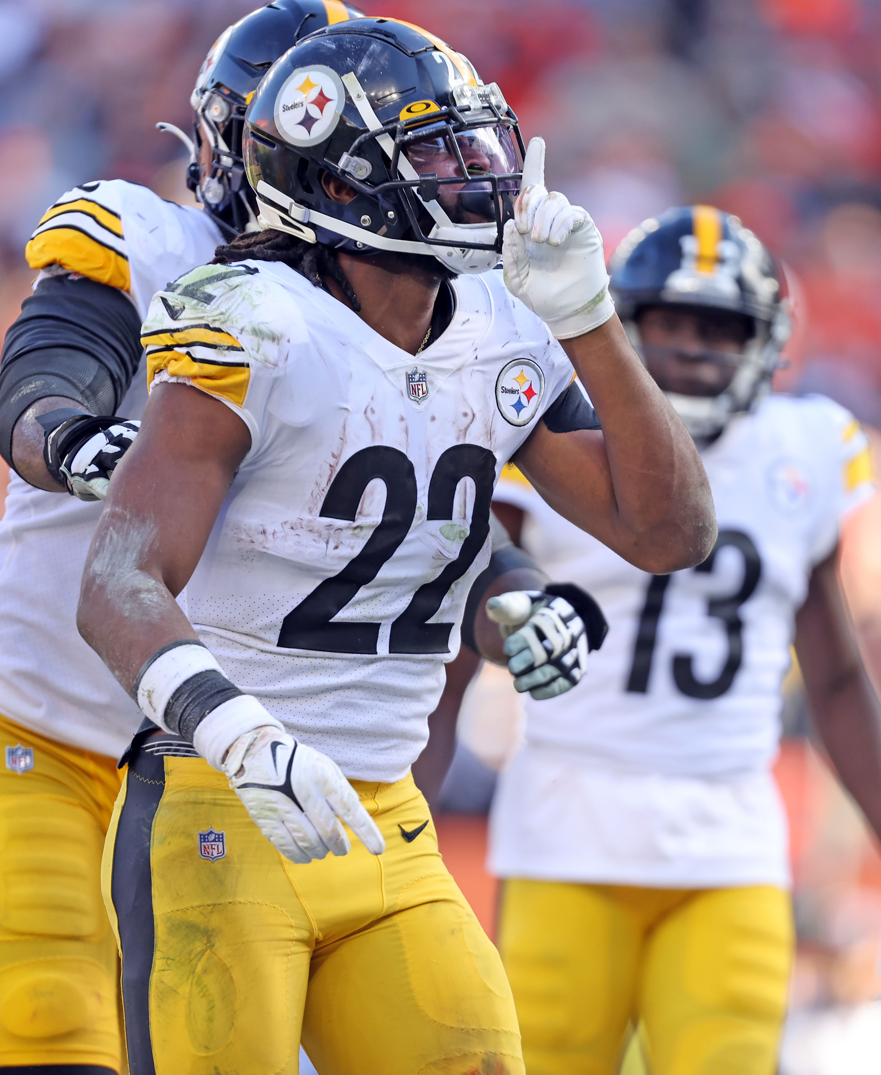 Pittsburgh Steelers inside linebacker Joe Schobert (93) reacts on