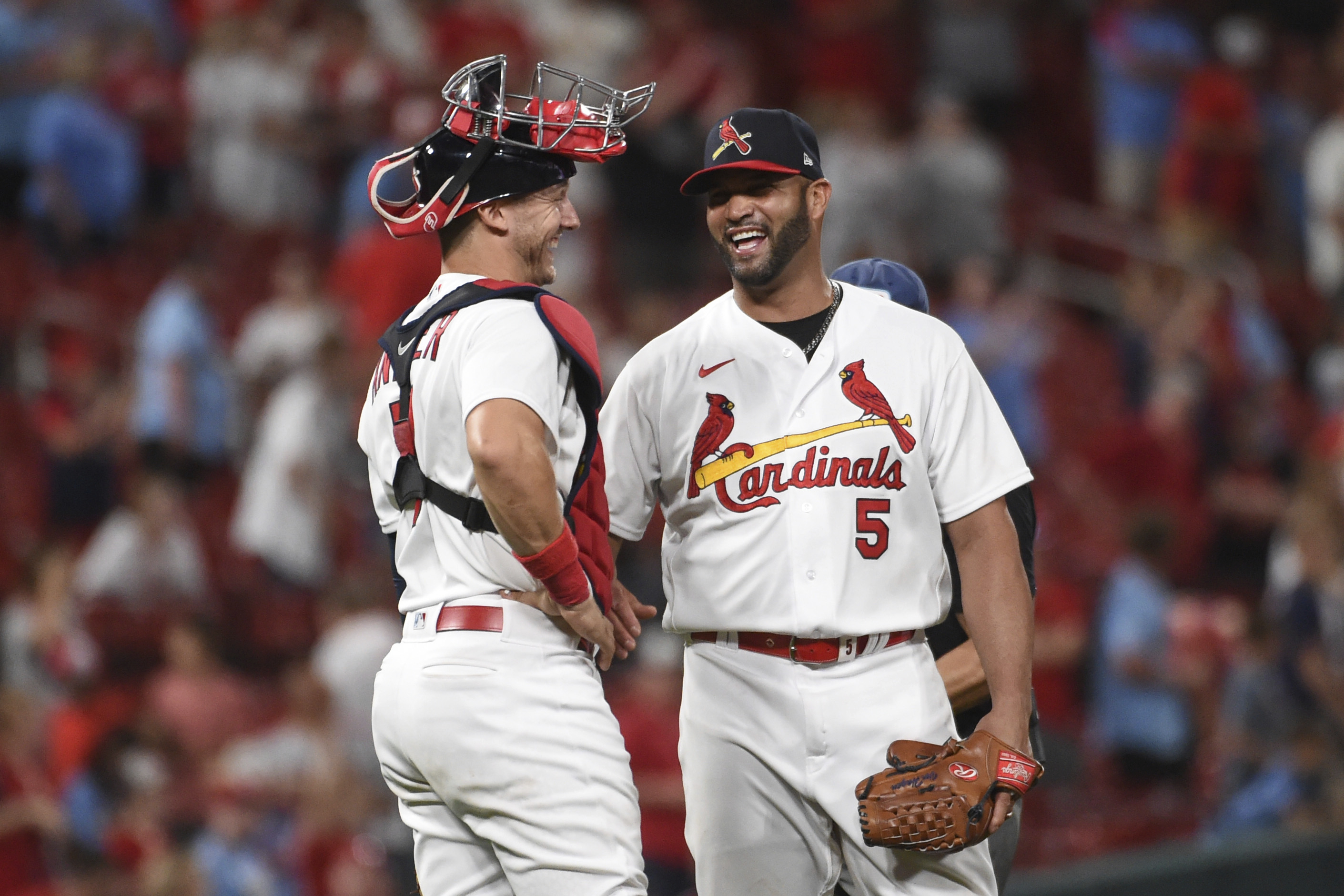 Wainwright strikes out in cameo to end career as Cardinals beat