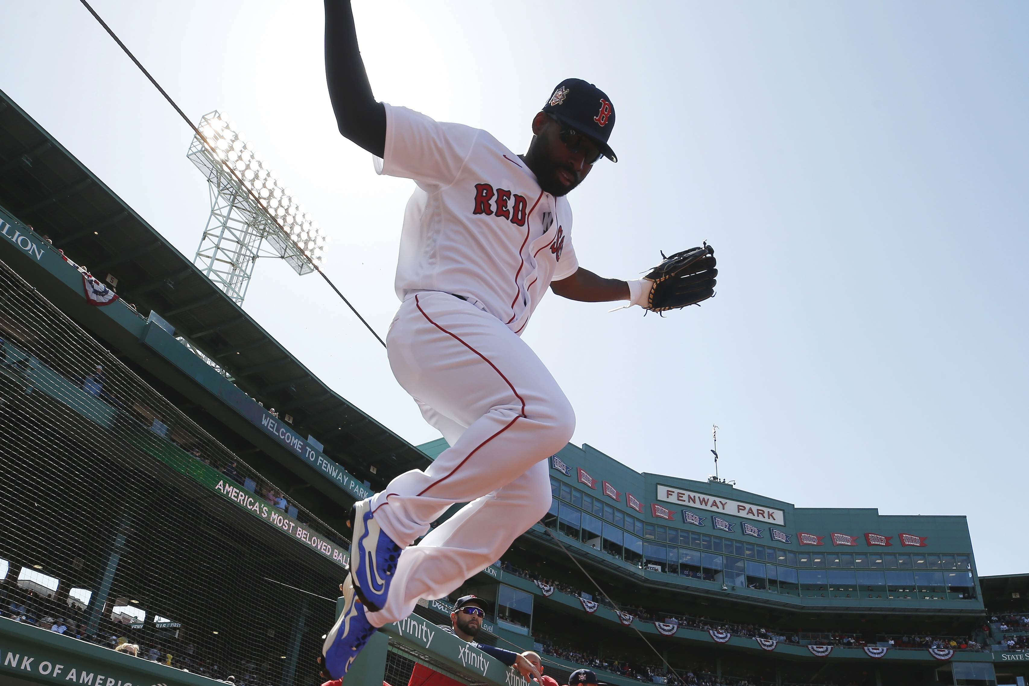 Jackie Bradley Jr. says goodbye to Fenway, but for how long? - The Boston  Globe