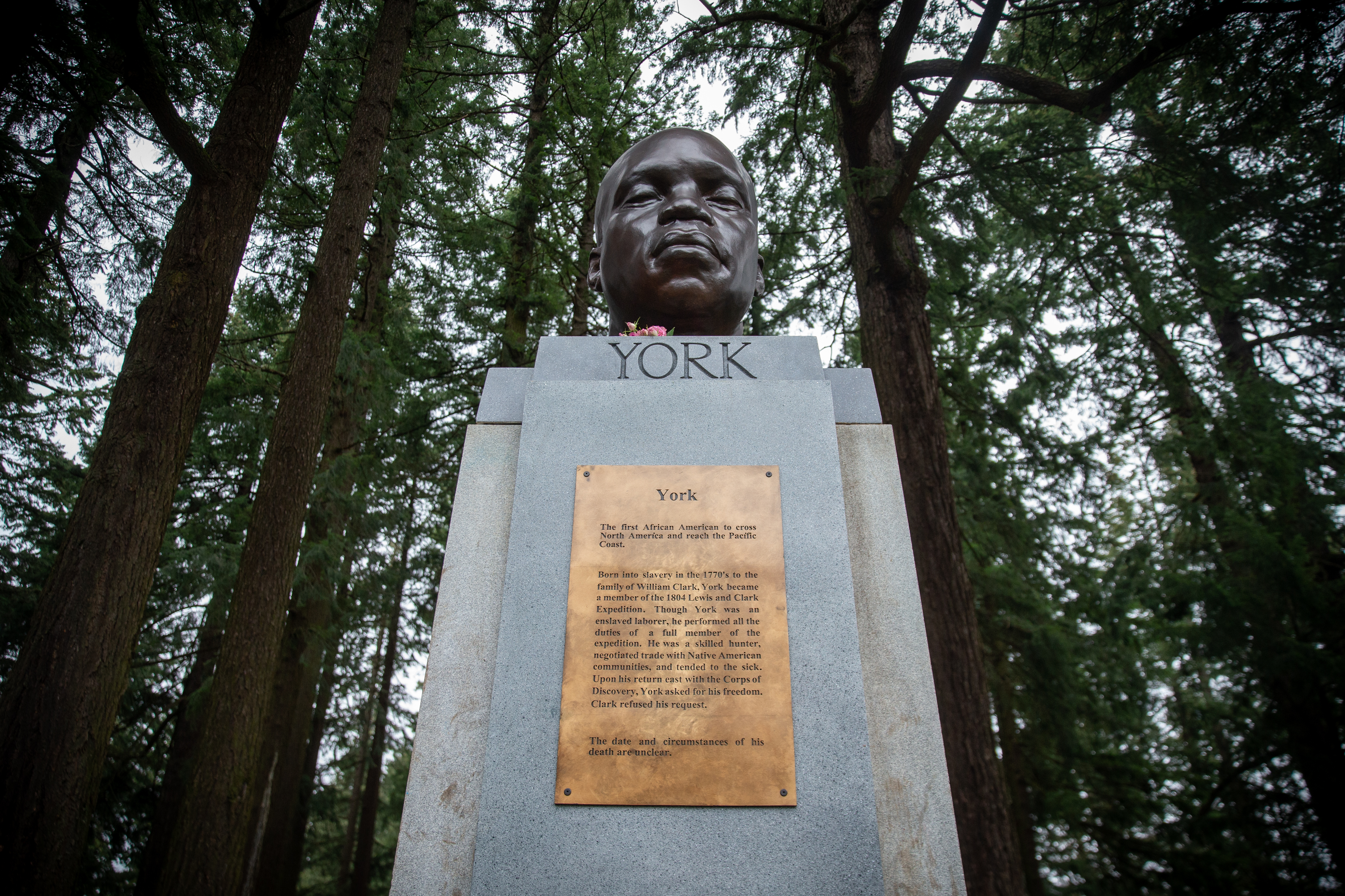 Anonymous Artist Installs Bust of York, Enslaved Explorer Who Accompanied  Lewis and Clark, in Portland Park, Smart News