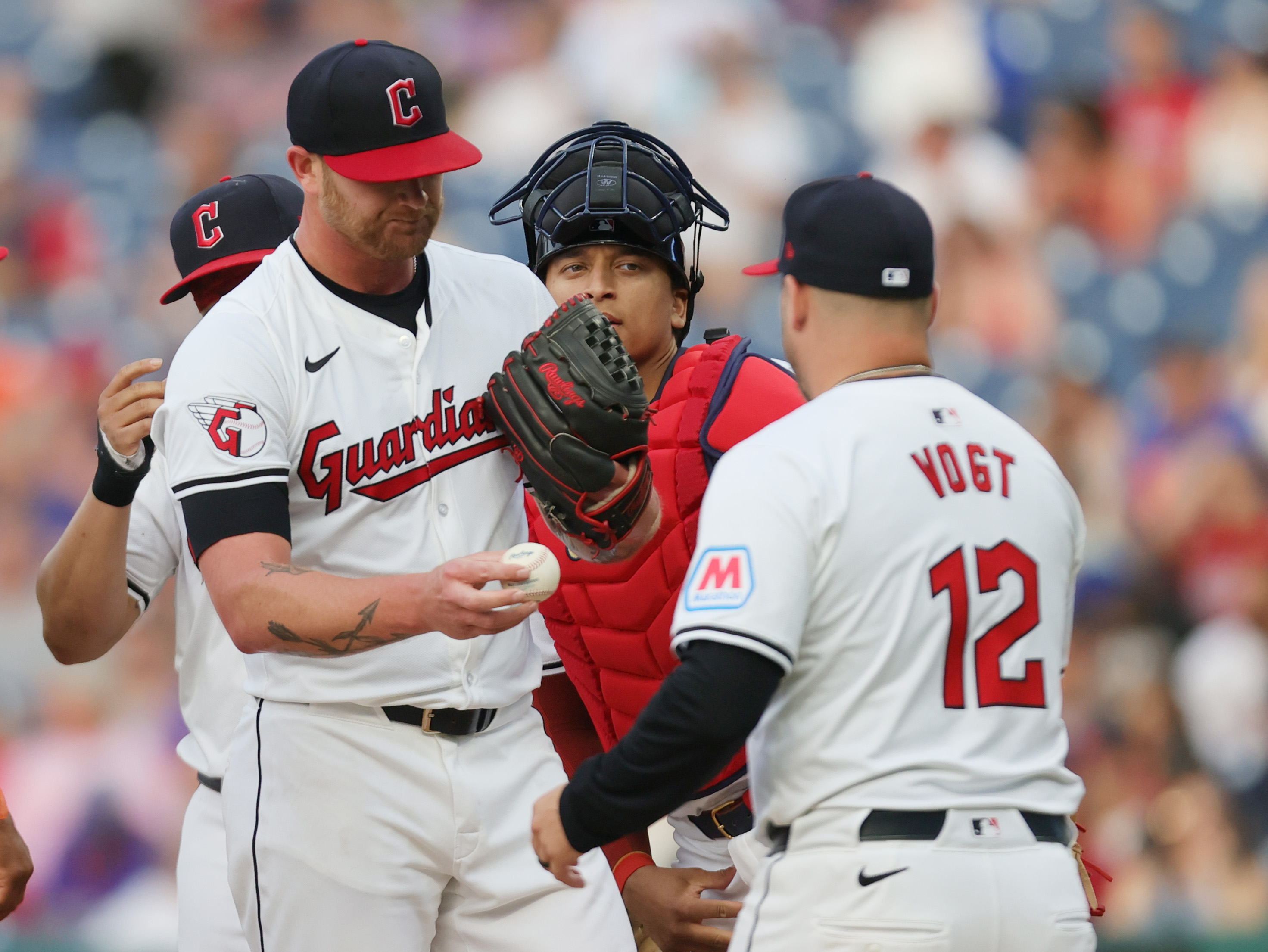 For the first time this season, pressure is on Guardians & manager Stephen  Vogt – Terry Pluto - cleveland.com