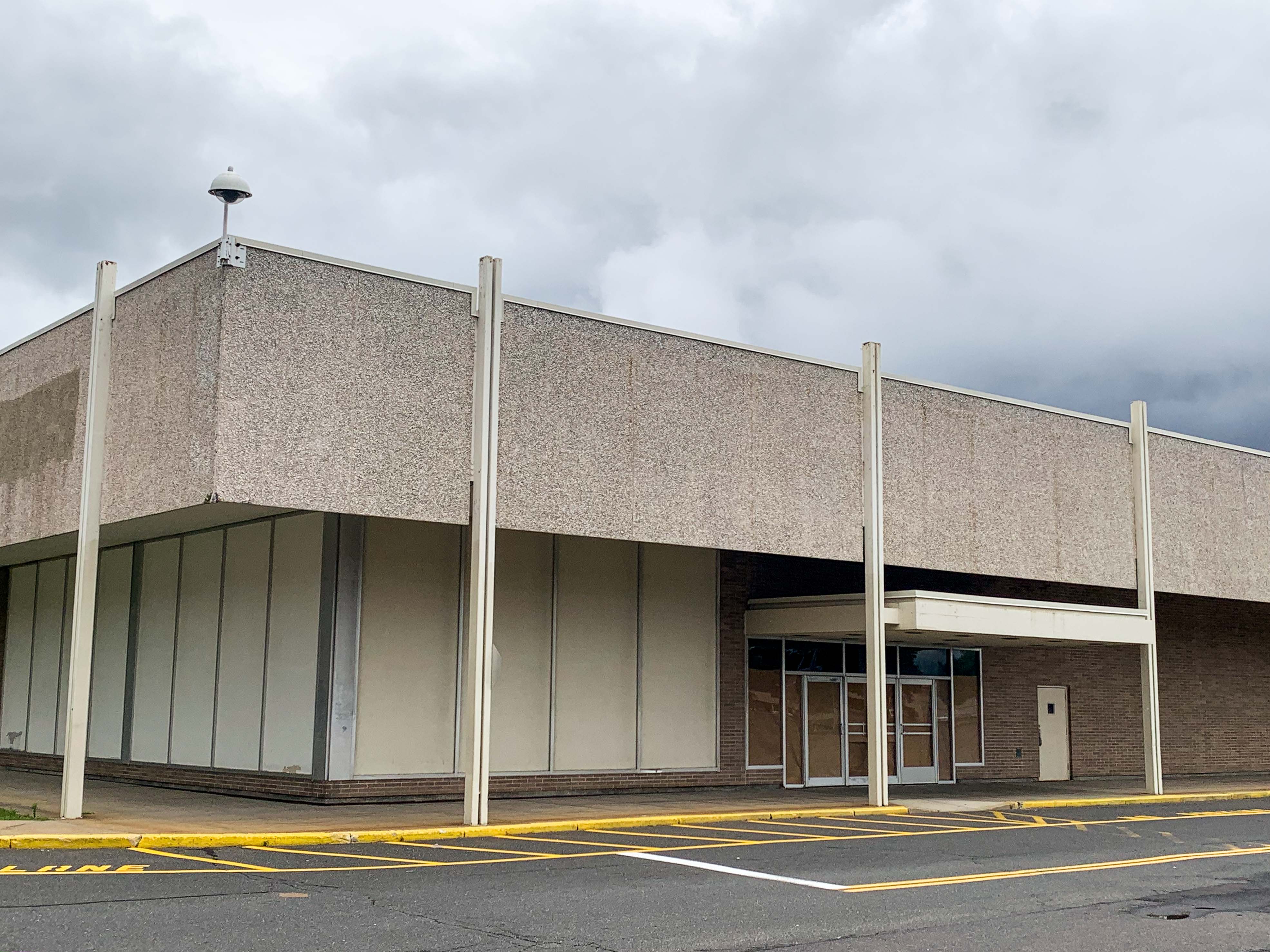 TJ Maxx Mall Entrance, Former Kmart which closed here as pa…