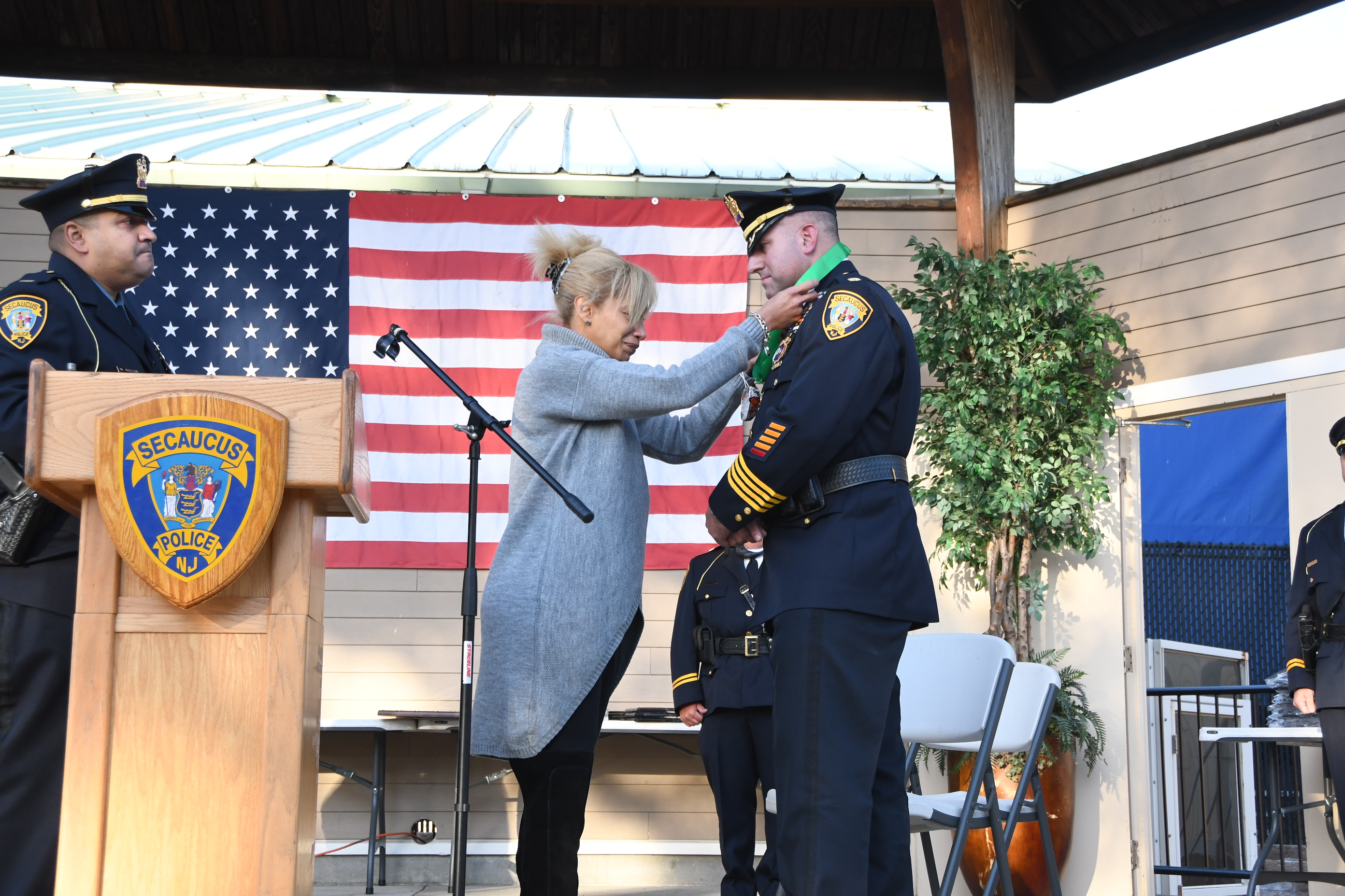 Secaucus police chief awarded medal of honor - nj.com