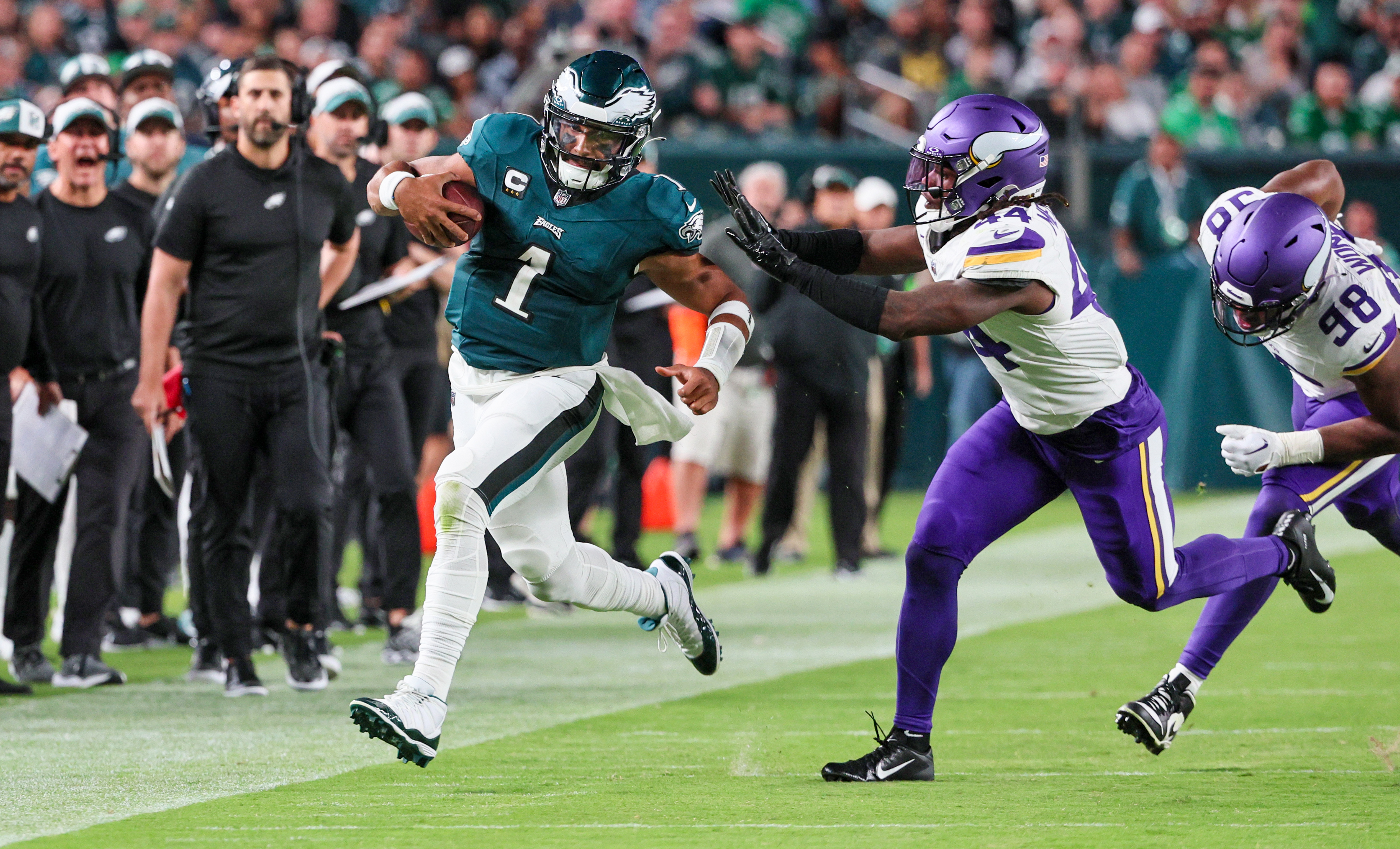 How to watch, listen and live stream Philadelphia Eagles vs. Tampa Bay  Buccaneers in Week 3 2023 on Monday Night Football