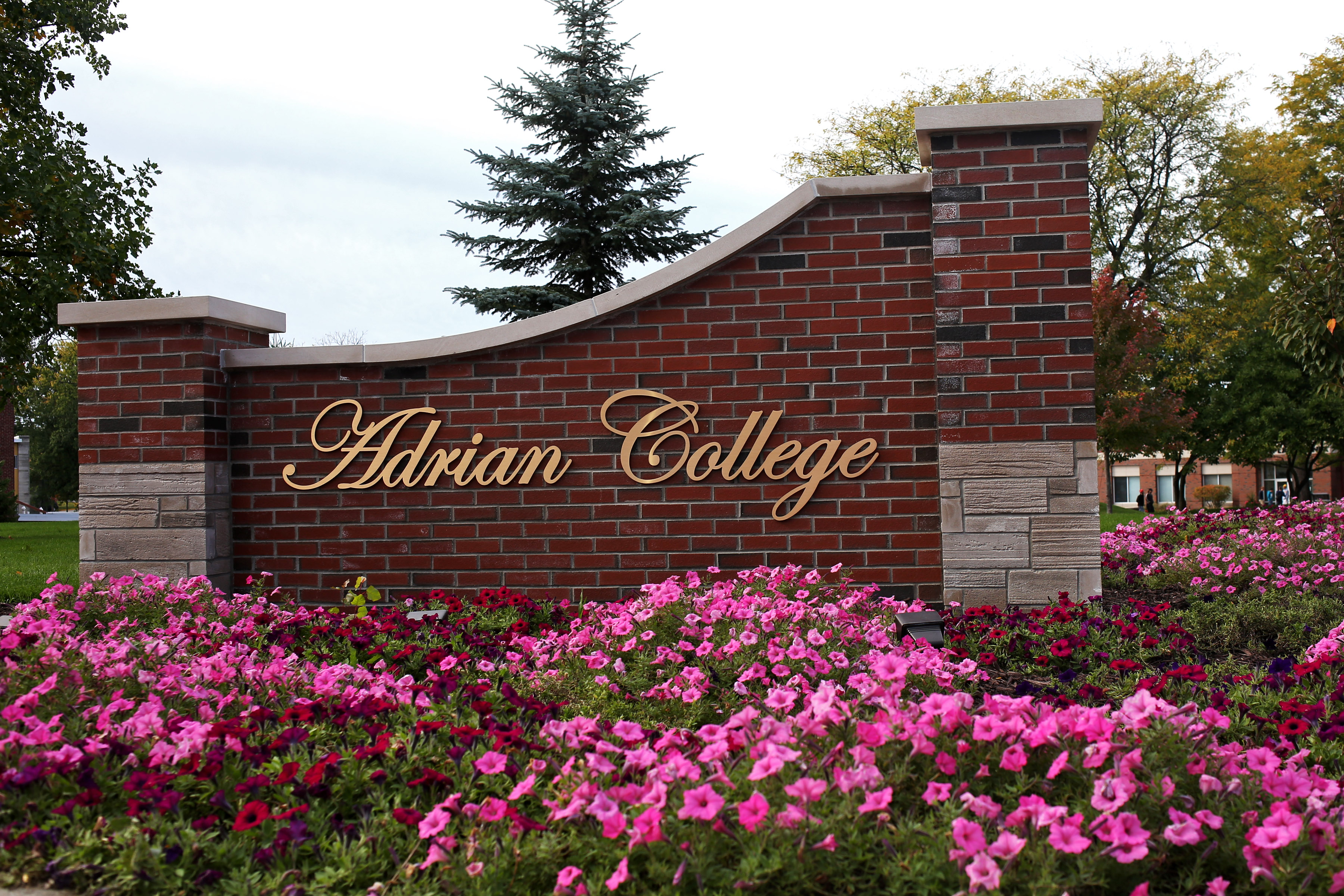 Adrian College to eliminate humanities departments, faculty jobs