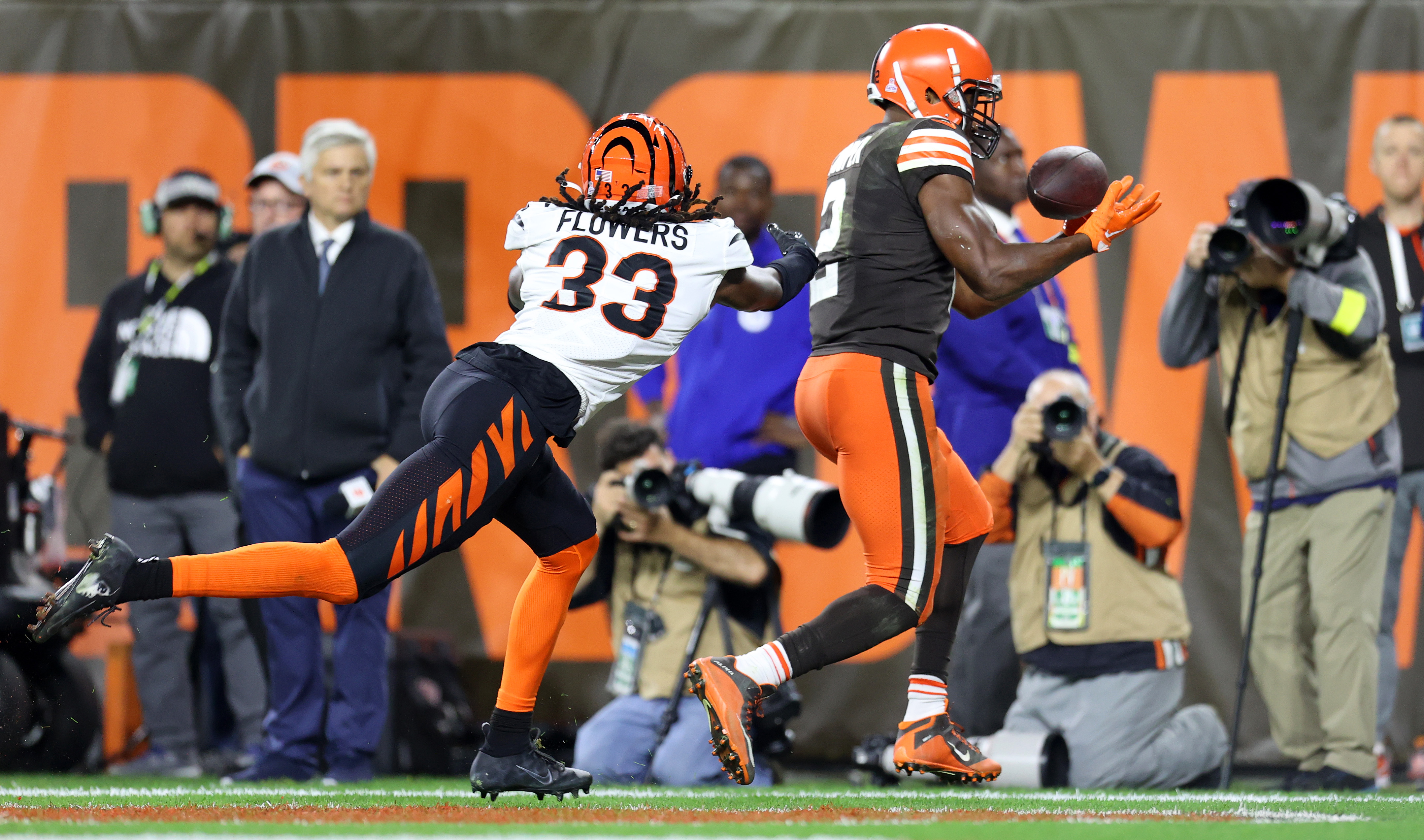 Amari Cooper Brown Cleveland Browns Game-Used #2 Jersey vs