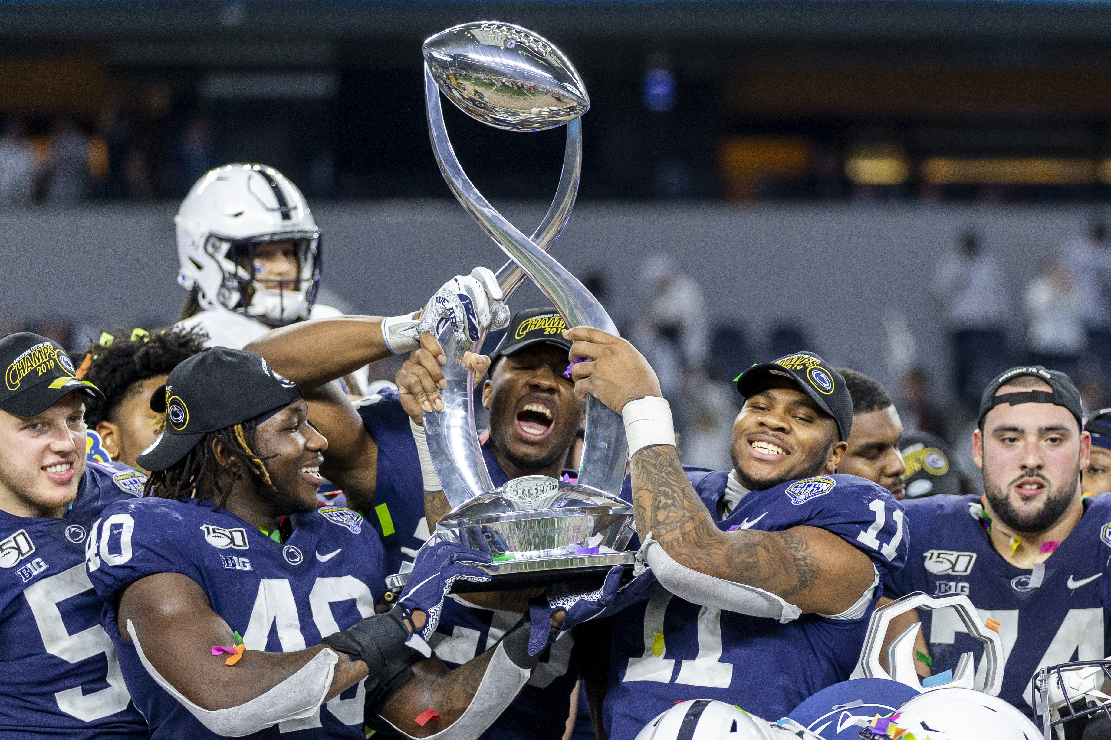 Penn State's Micah Parsons and Jayson Oweh live up to showstopping  reputation at pro day - The Athletic