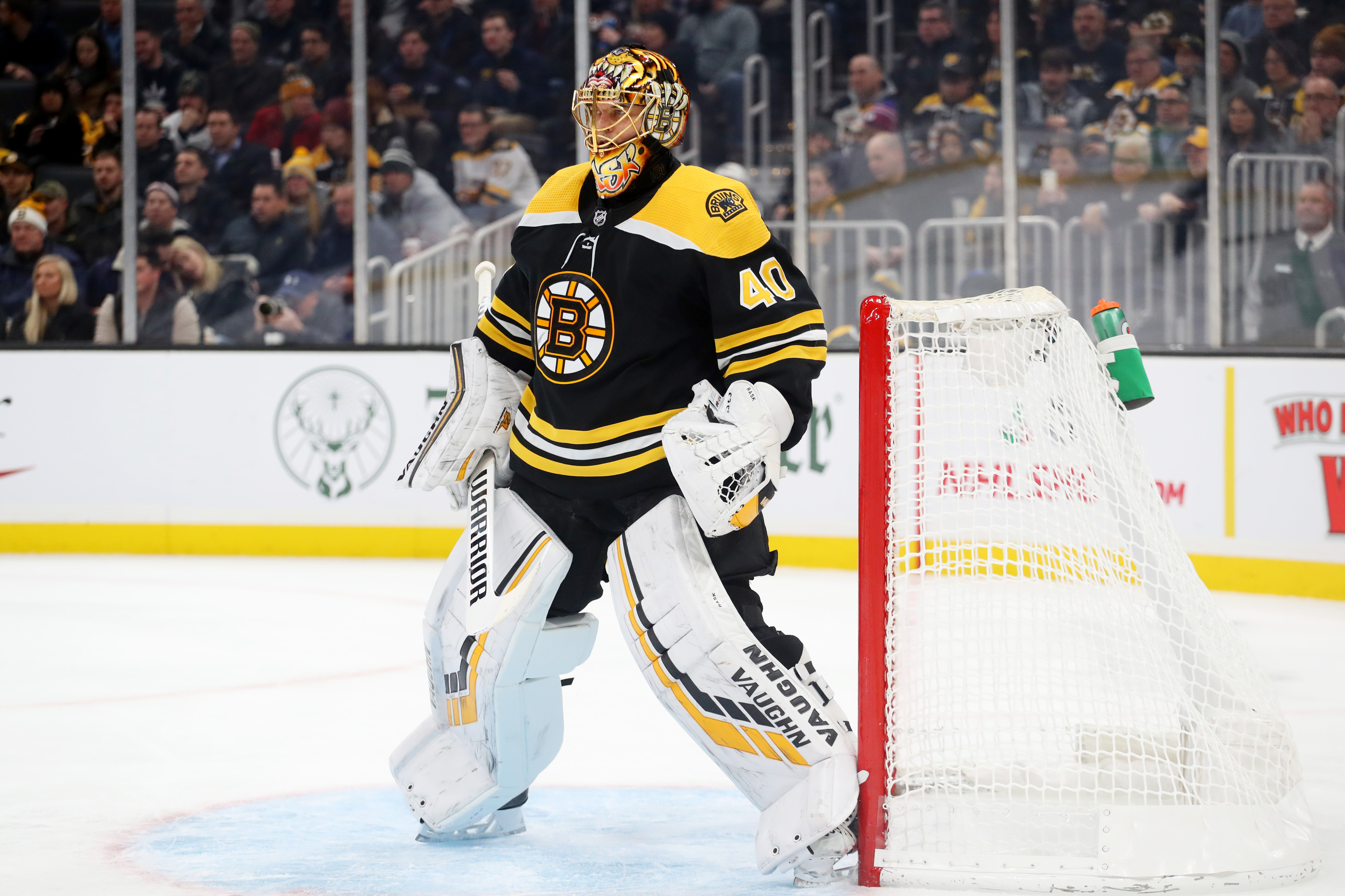 With no contract and upcoming surgery, Tuukka Rask's hockey future is  uncertain but he only wants to play in Boston - The Boston Globe