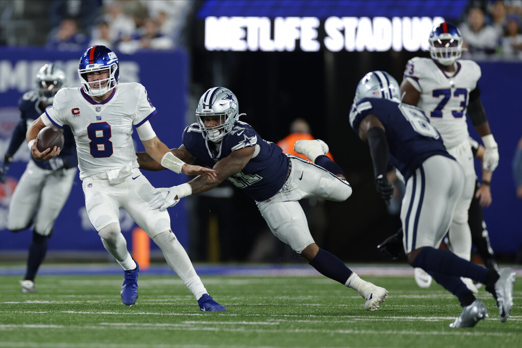 How to watch Dallas Cowboys vs New York Giants: TV, live stream, kick off  time for Sunday Night Football game - NBC Sports