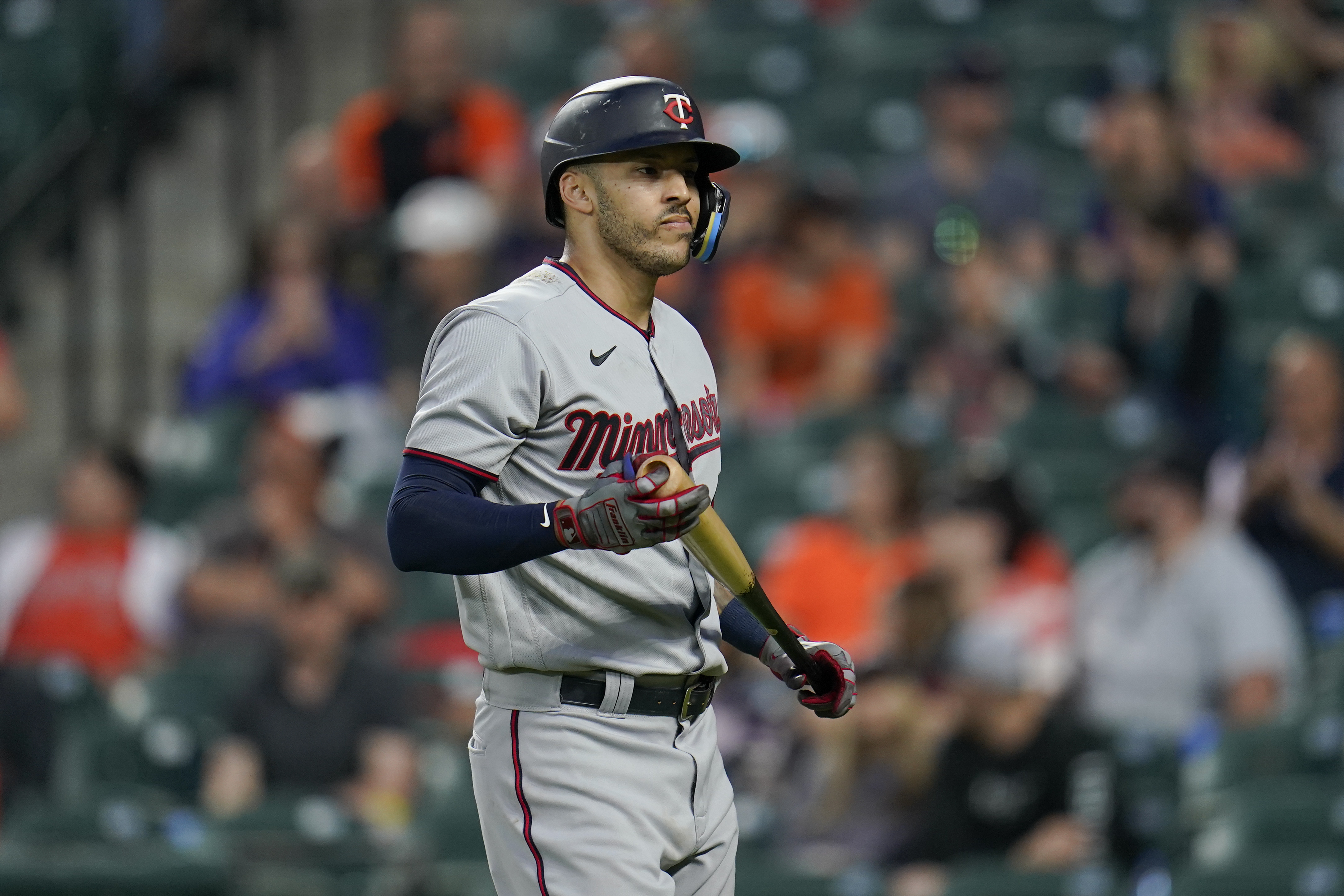 Yankees yankees away jersey lose sweep bid as bad calls and Carlos Correa  homer lead Twins