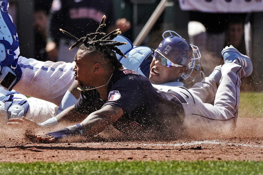 Salvador Perez's RBI single, 09/26/2023