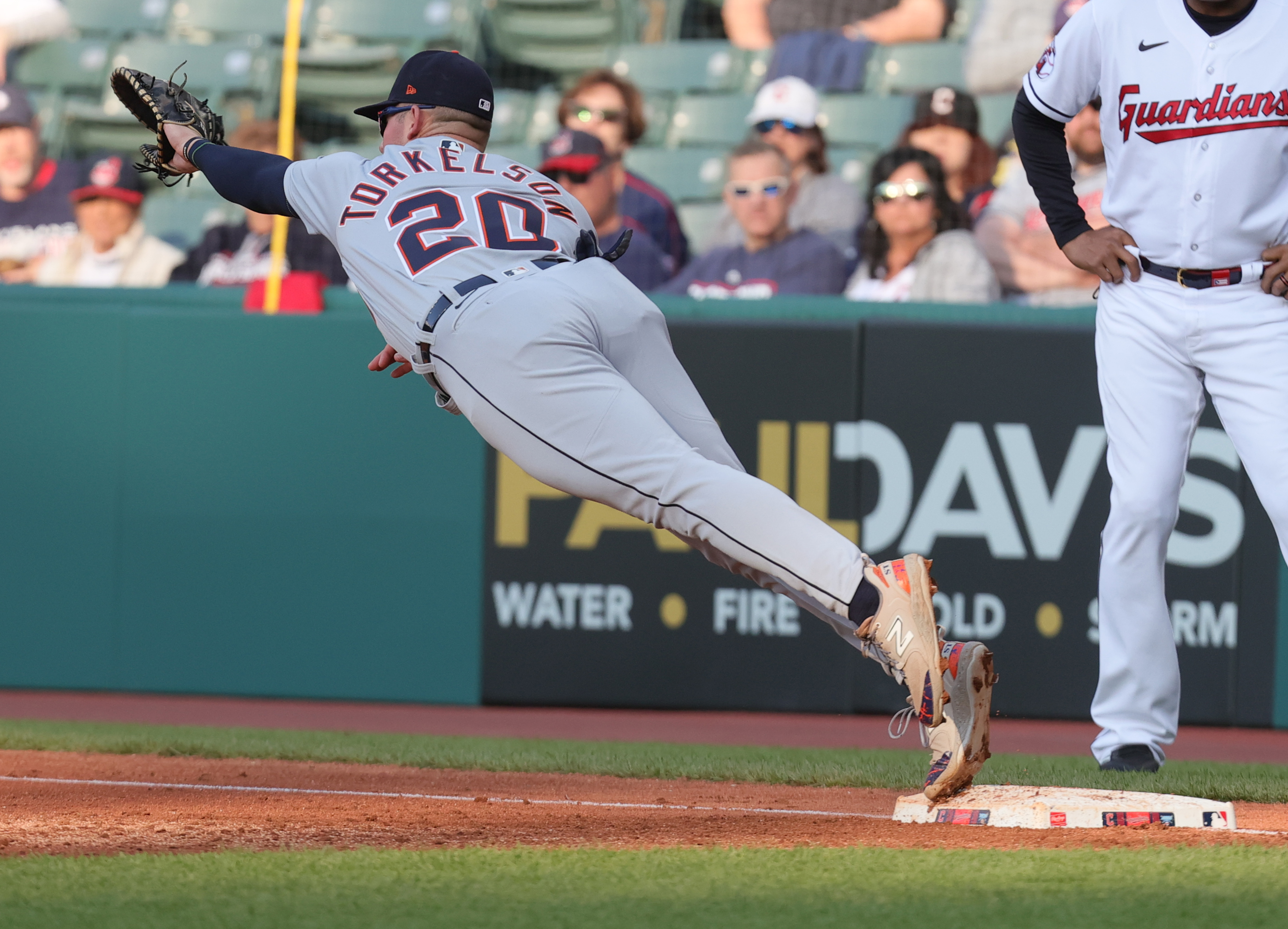 Guardians catcher Mike Zunino on young starters, stopping thieves