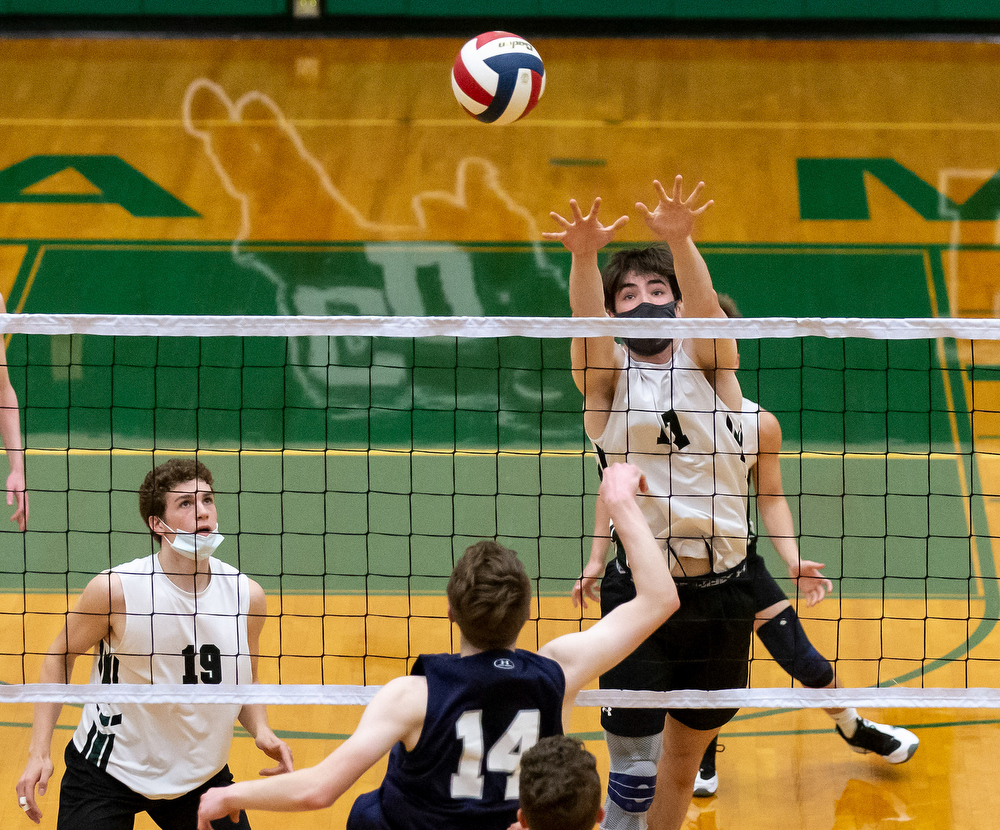 Central Dauphin defeated Chambersburg 30 in PIAA D33A boys volleyball